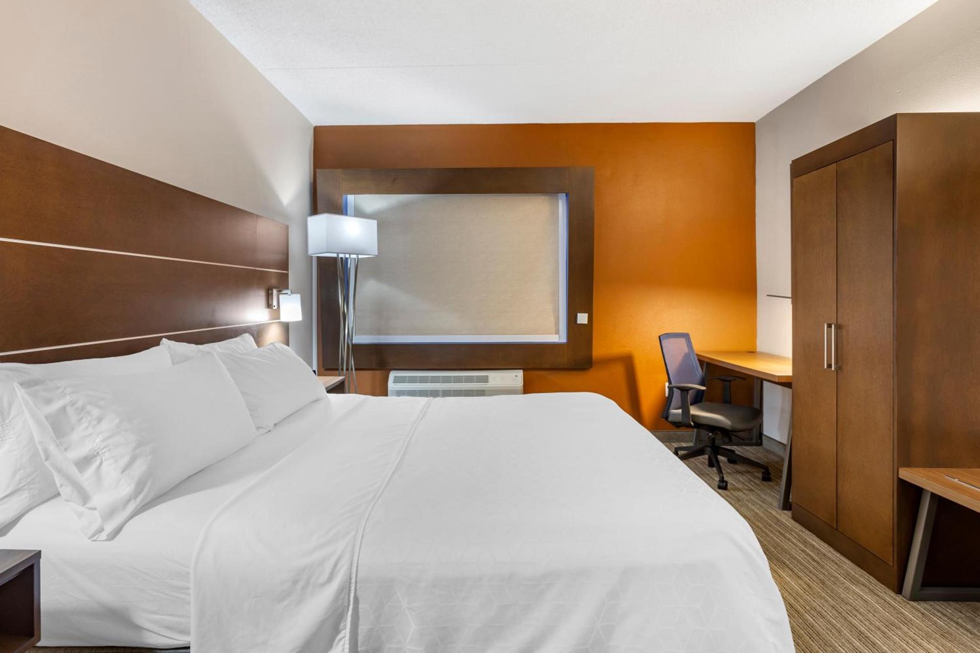 Holiday Inn Express Branson- Green Mountain Drive by IHG photo 45