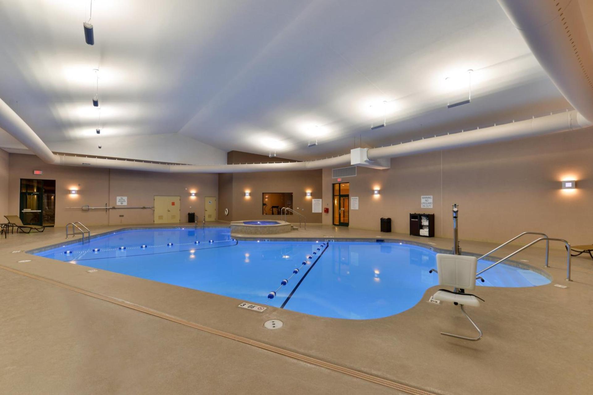 Holiday Inn Express Breezewood by IHG photo 22