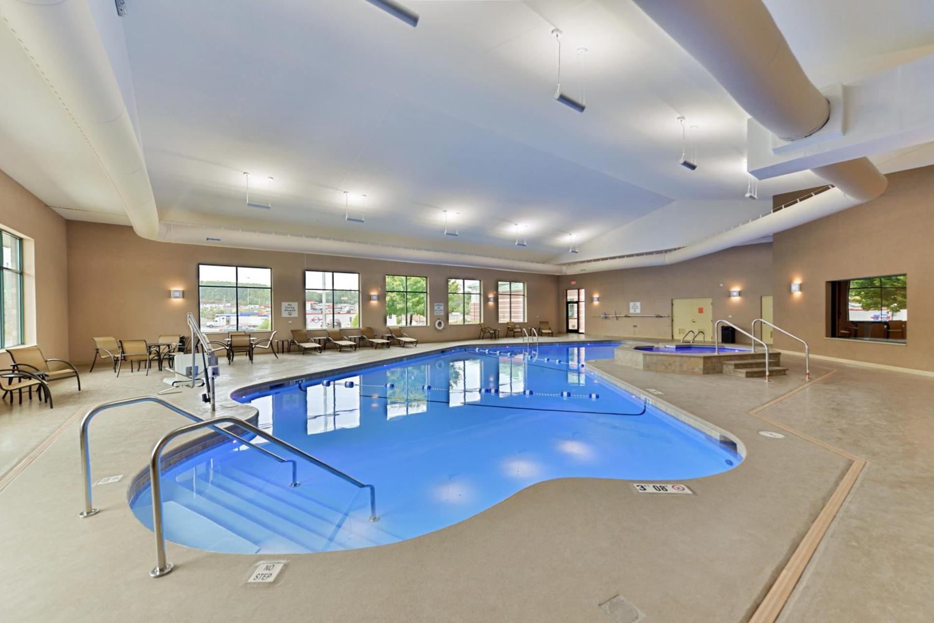 Holiday Inn Express Breezewood by IHG photo 20