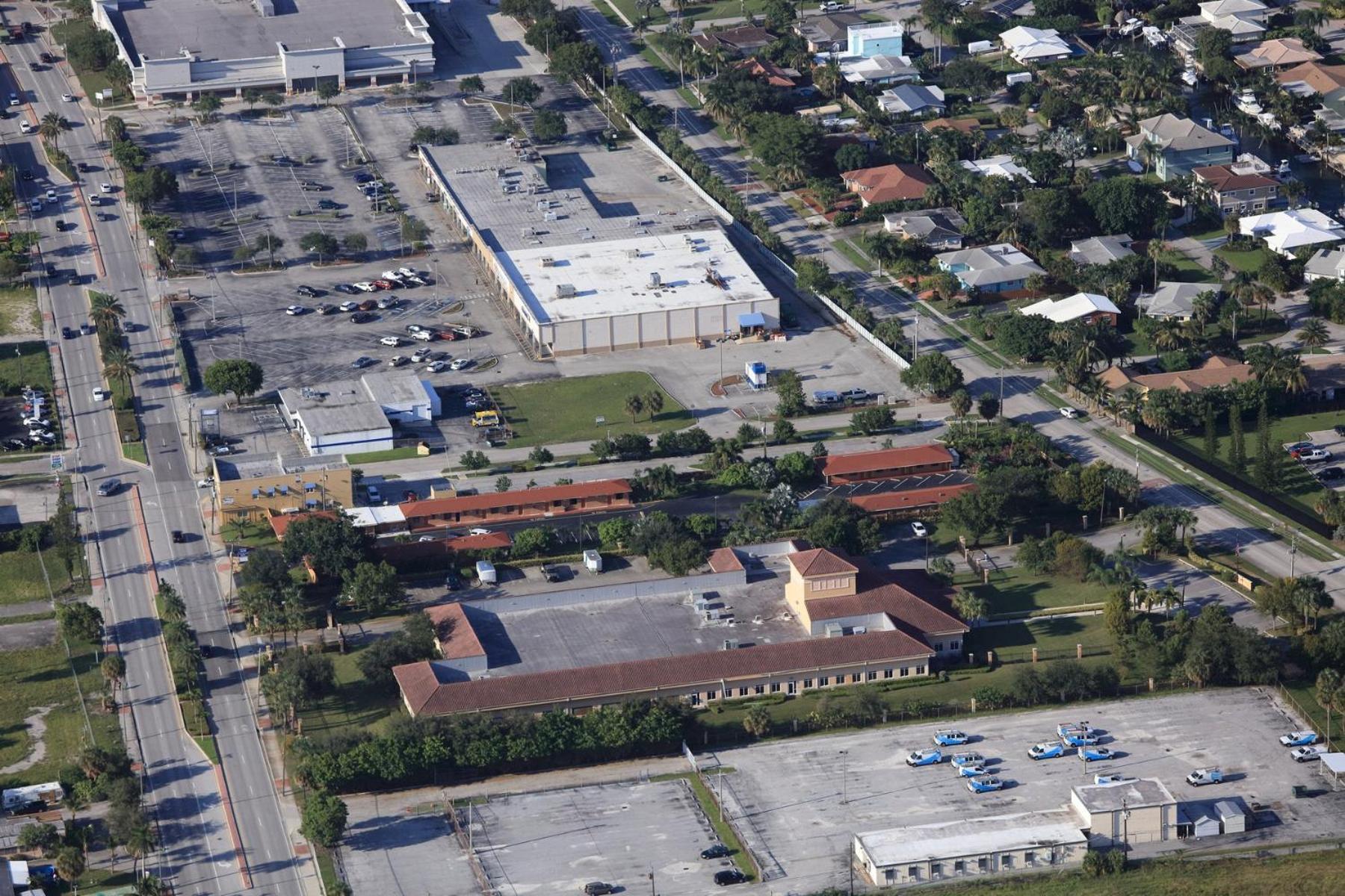 Travel Inn of Riviera Beach photo 12