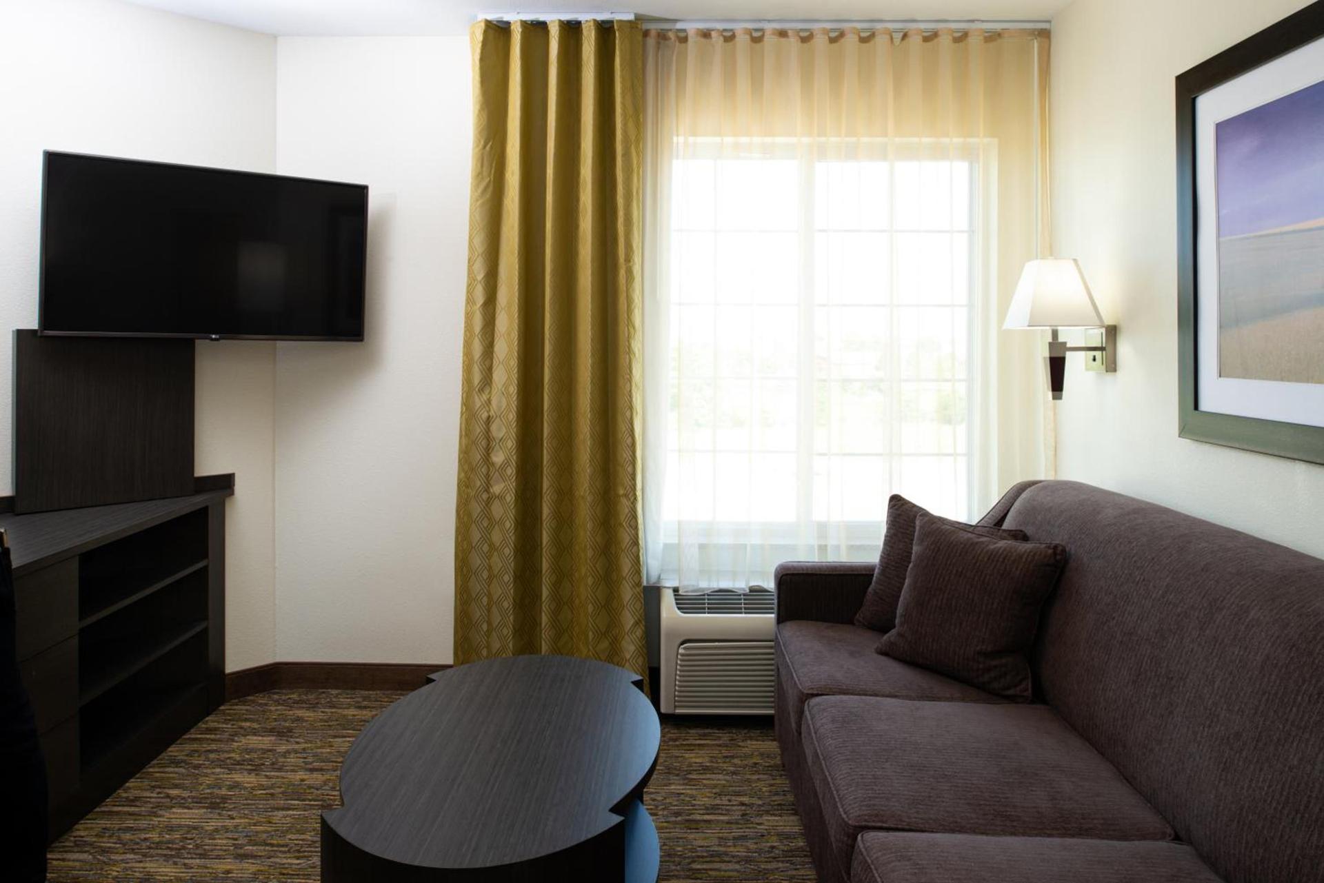 Candlewood Suites Olathe by IHG photo 27