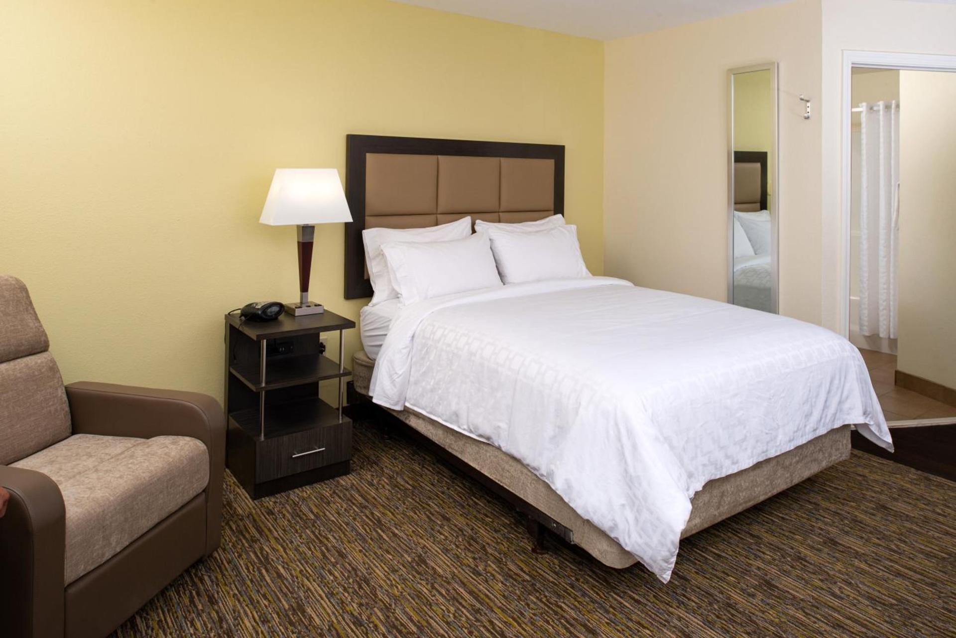 Candlewood Suites Olathe by IHG photo 29