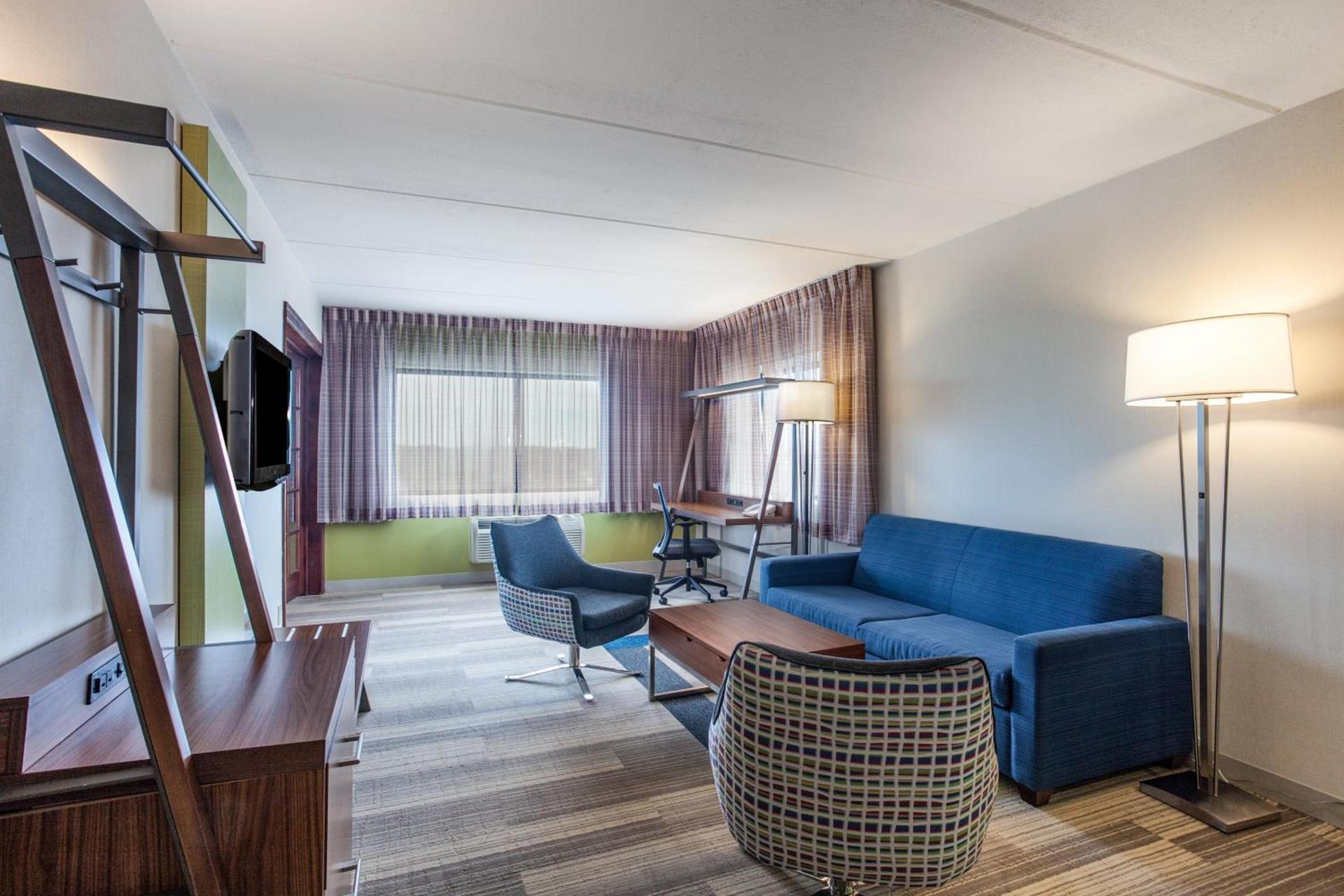 Holiday Inn Express Hauppauge-Long Island by IHG photo 44