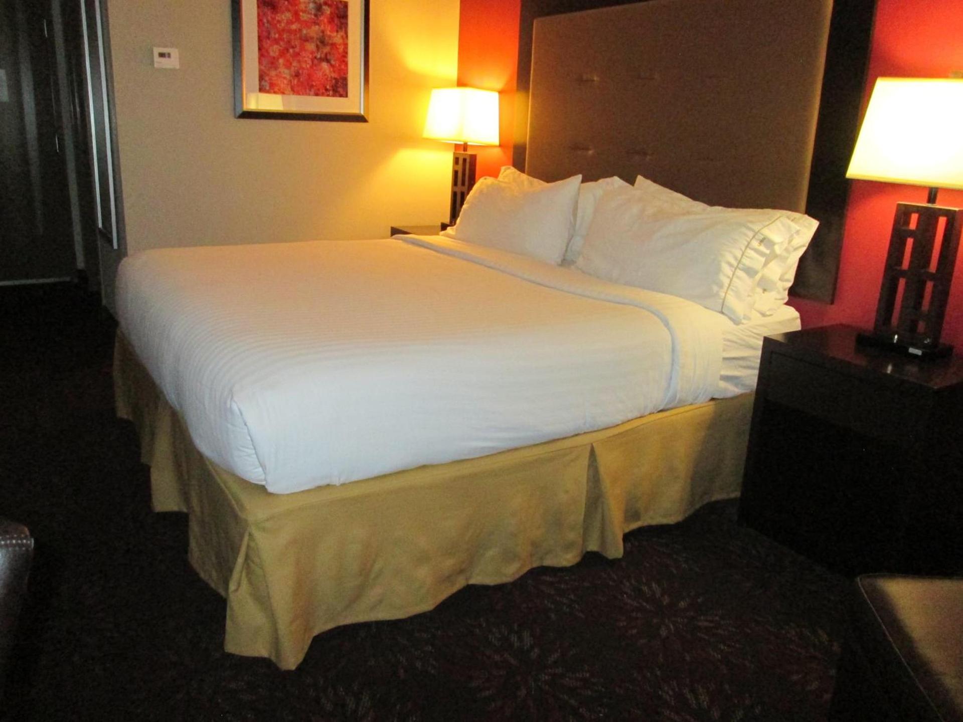Holiday Inn Express Cloverdale - Greencastle by IHG photo 27