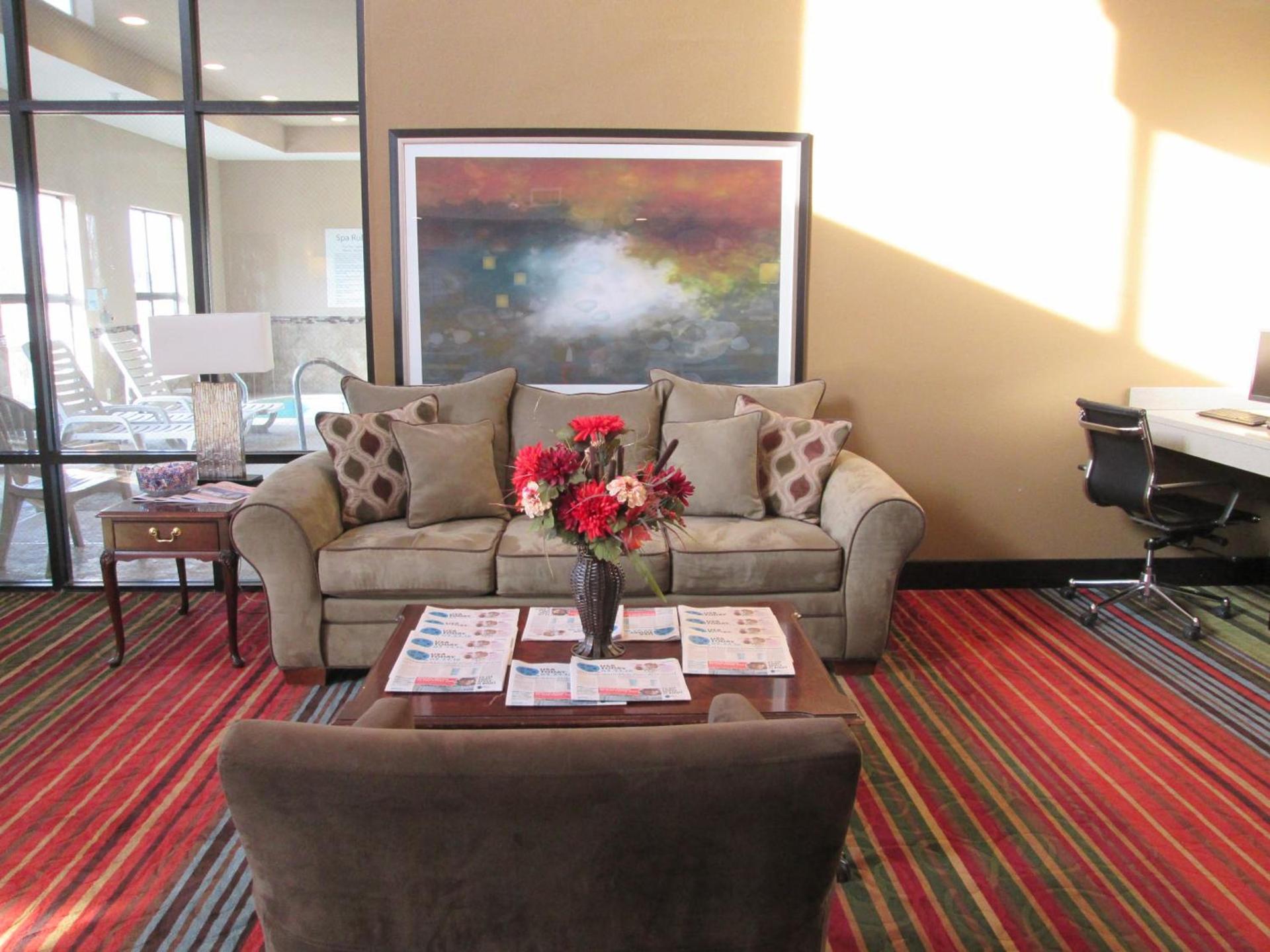 Holiday Inn Express Cloverdale - Greencastle by IHG photo 28