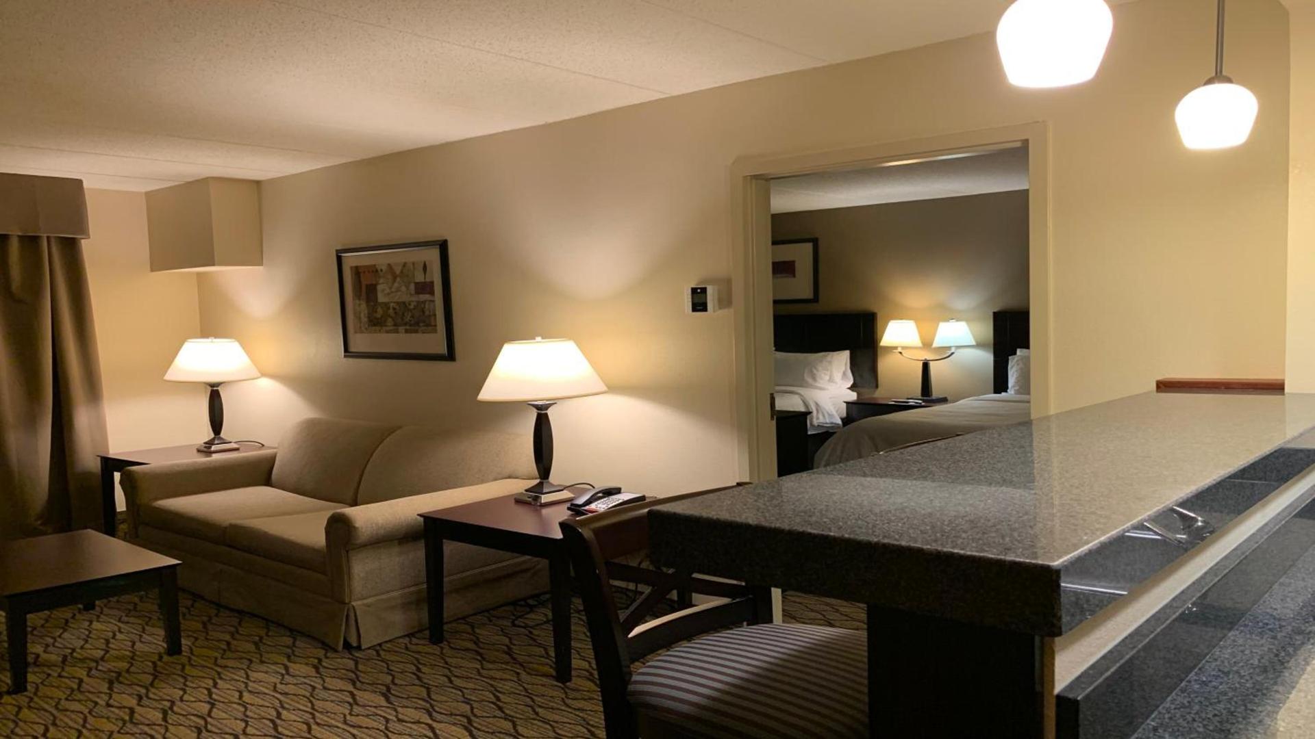 Holiday Inn Express Milford by IHG photo 33