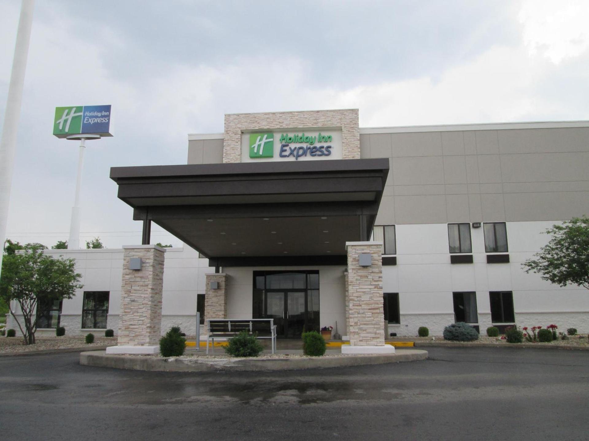 Holiday Inn Express Cloverdale - Greencastle by IHG photo 36