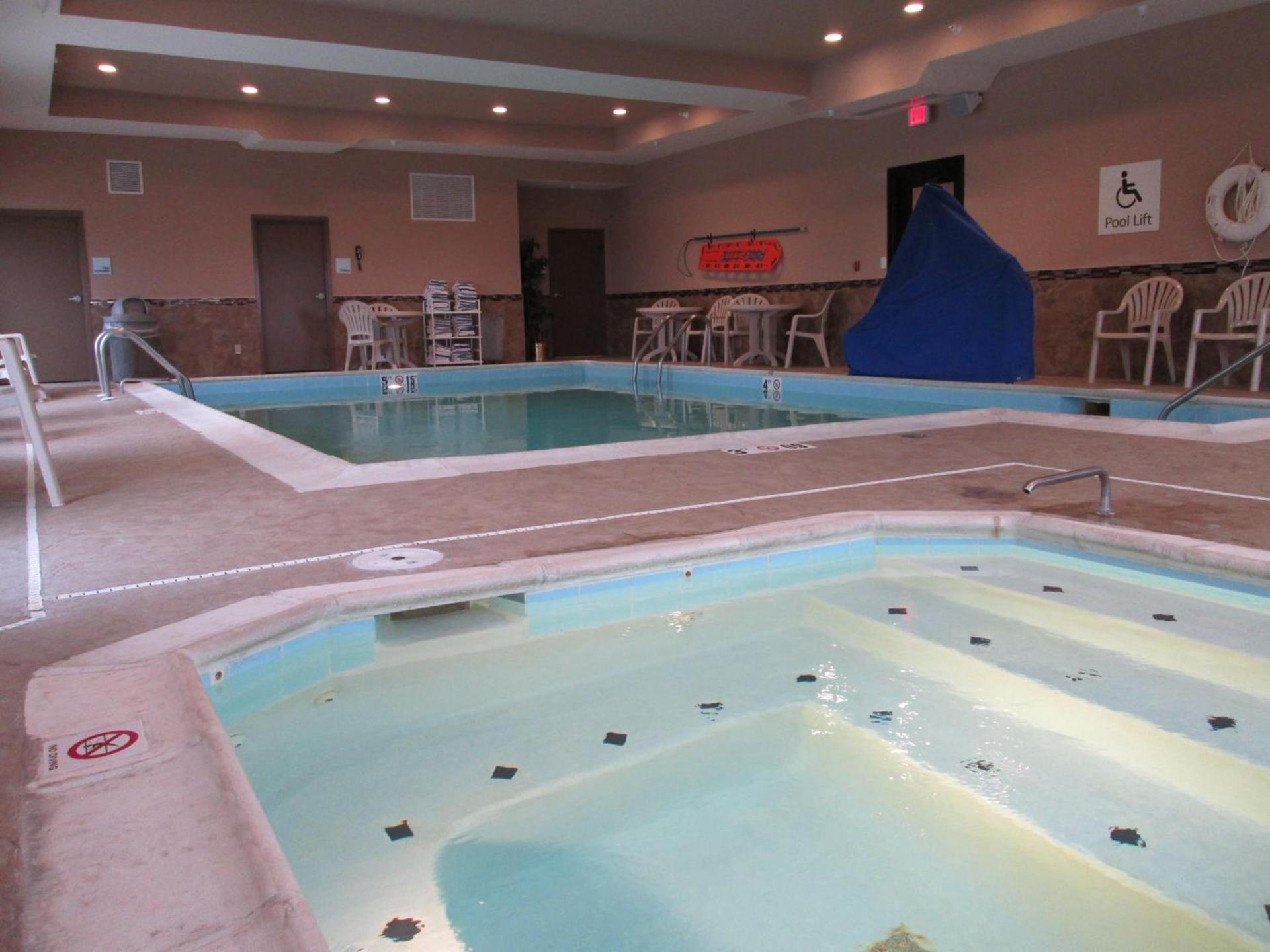 Holiday Inn Express Cloverdale - Greencastle by IHG photo 33