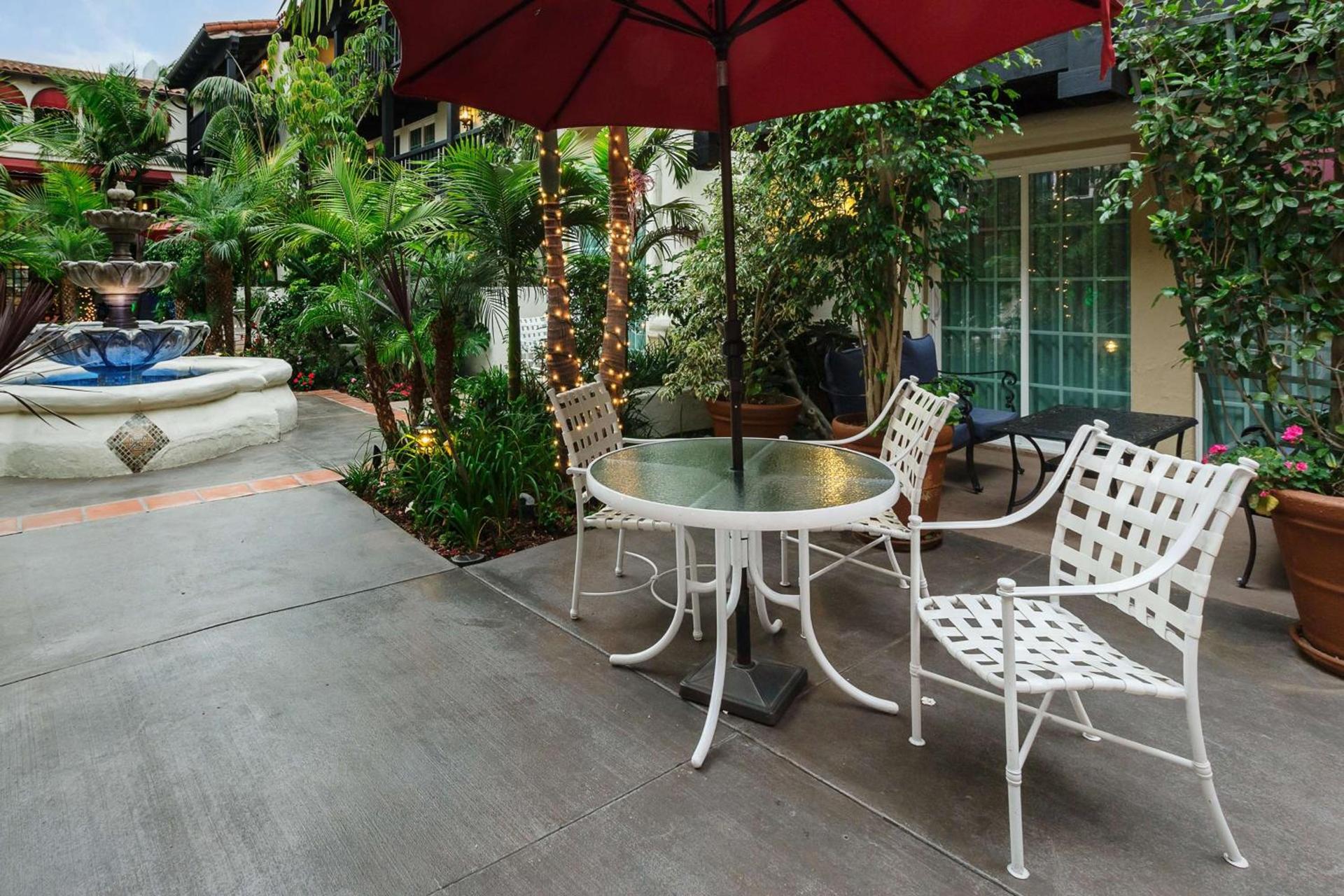 Best Western Plus Carpinteria Inn photo 82