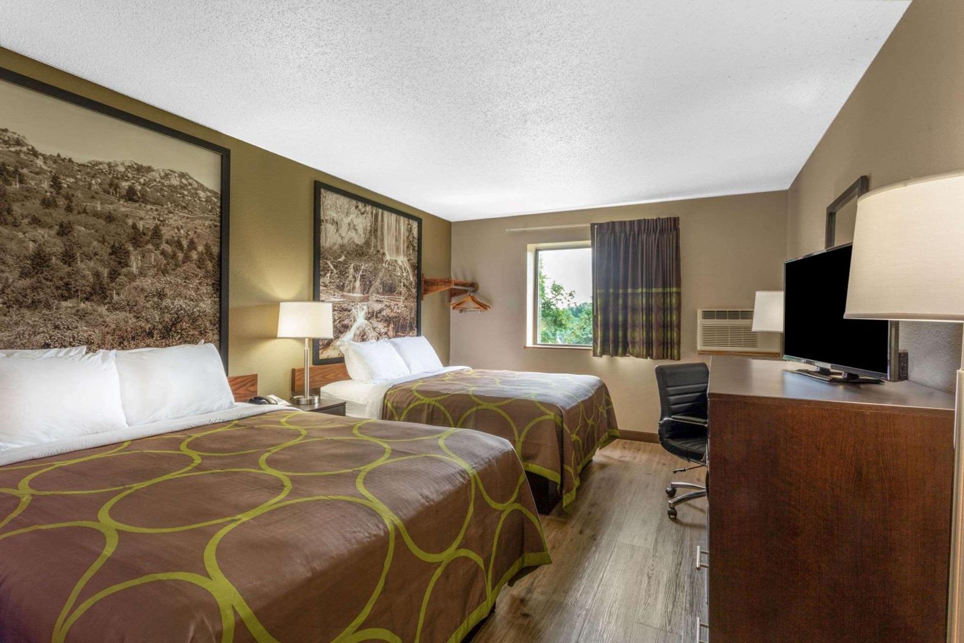 Super 8 by Wyndham Abingdon VA photo 20