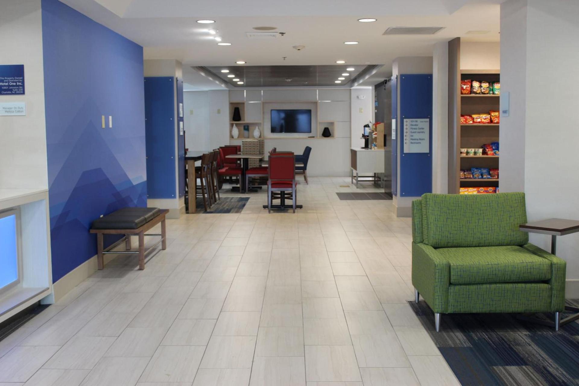 Holiday Inn Express Forest City by IHG photo 16
