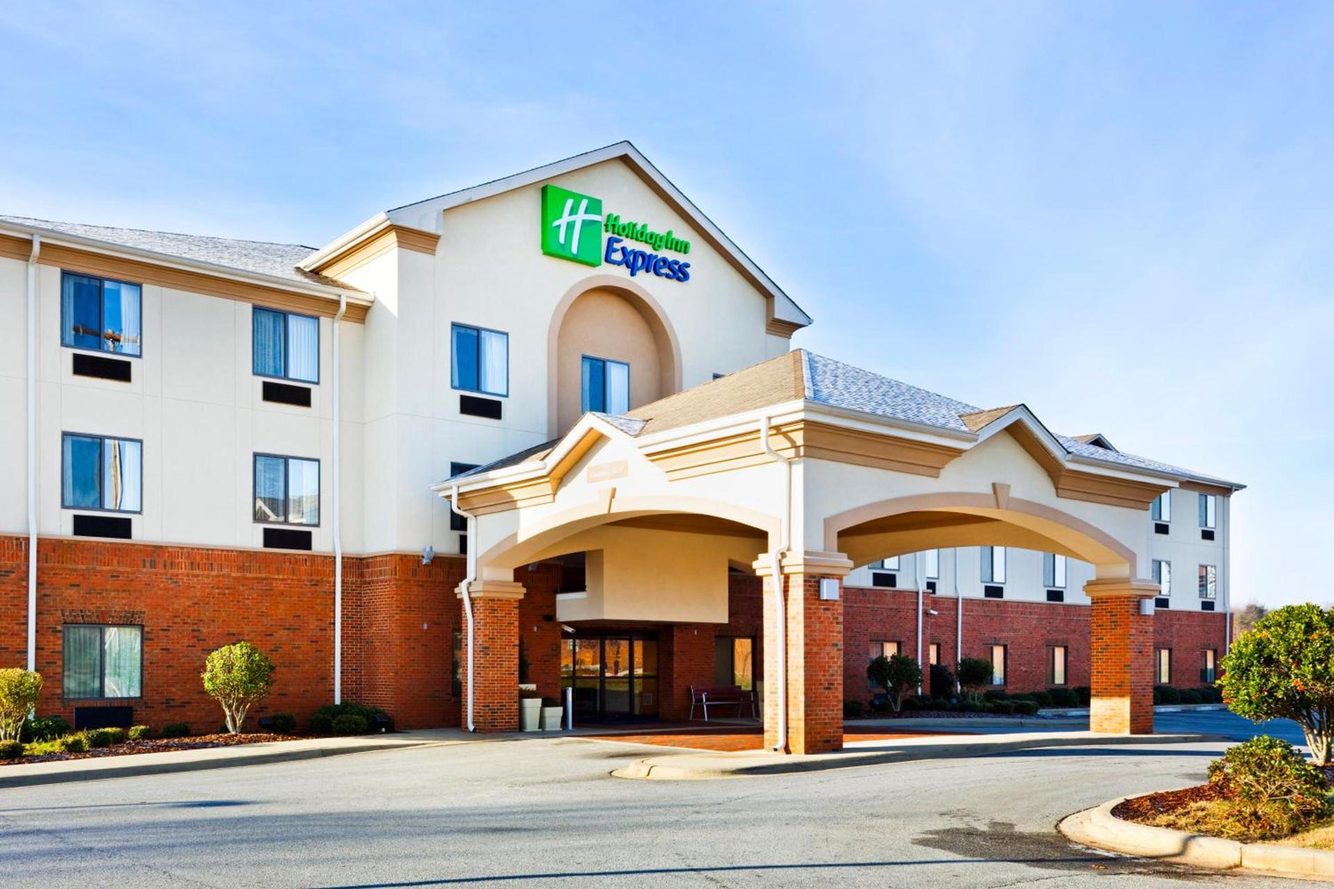 Holiday Inn Express Forest City by IHG — hotel in Forest City
