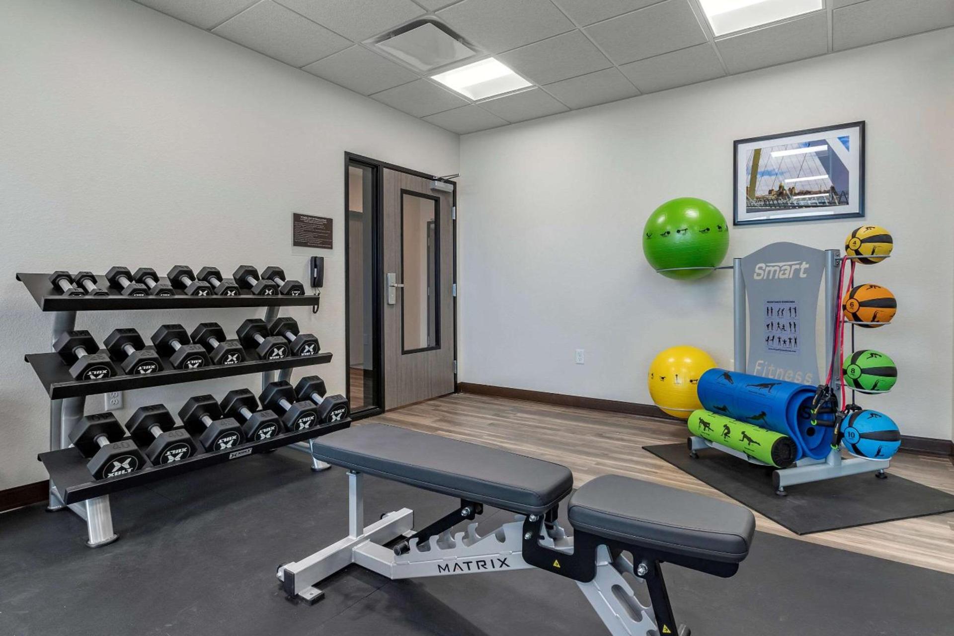 MainStay Suites Waukee-West Des Moines photo 16