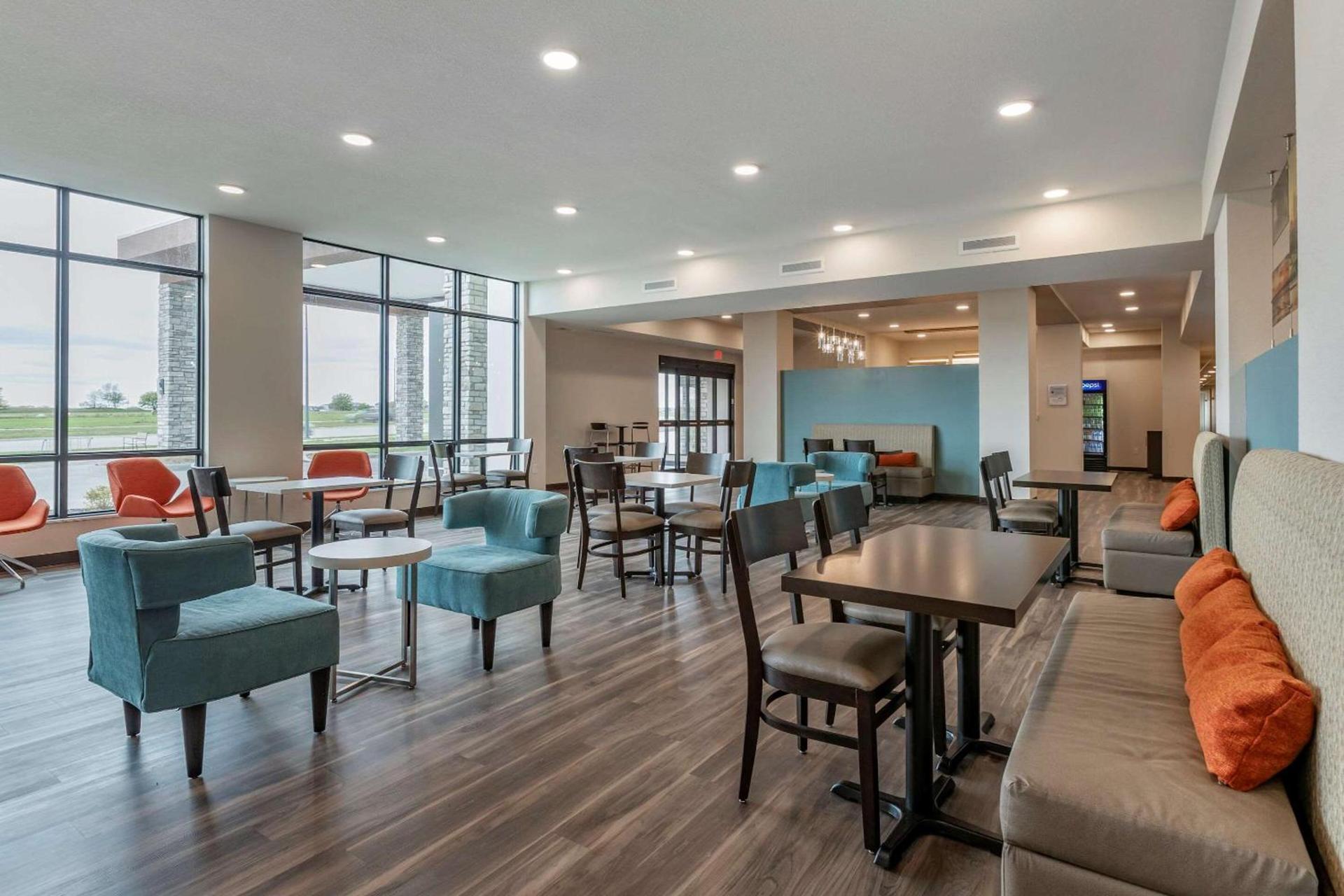 MainStay Suites Waukee-West Des Moines photo 21