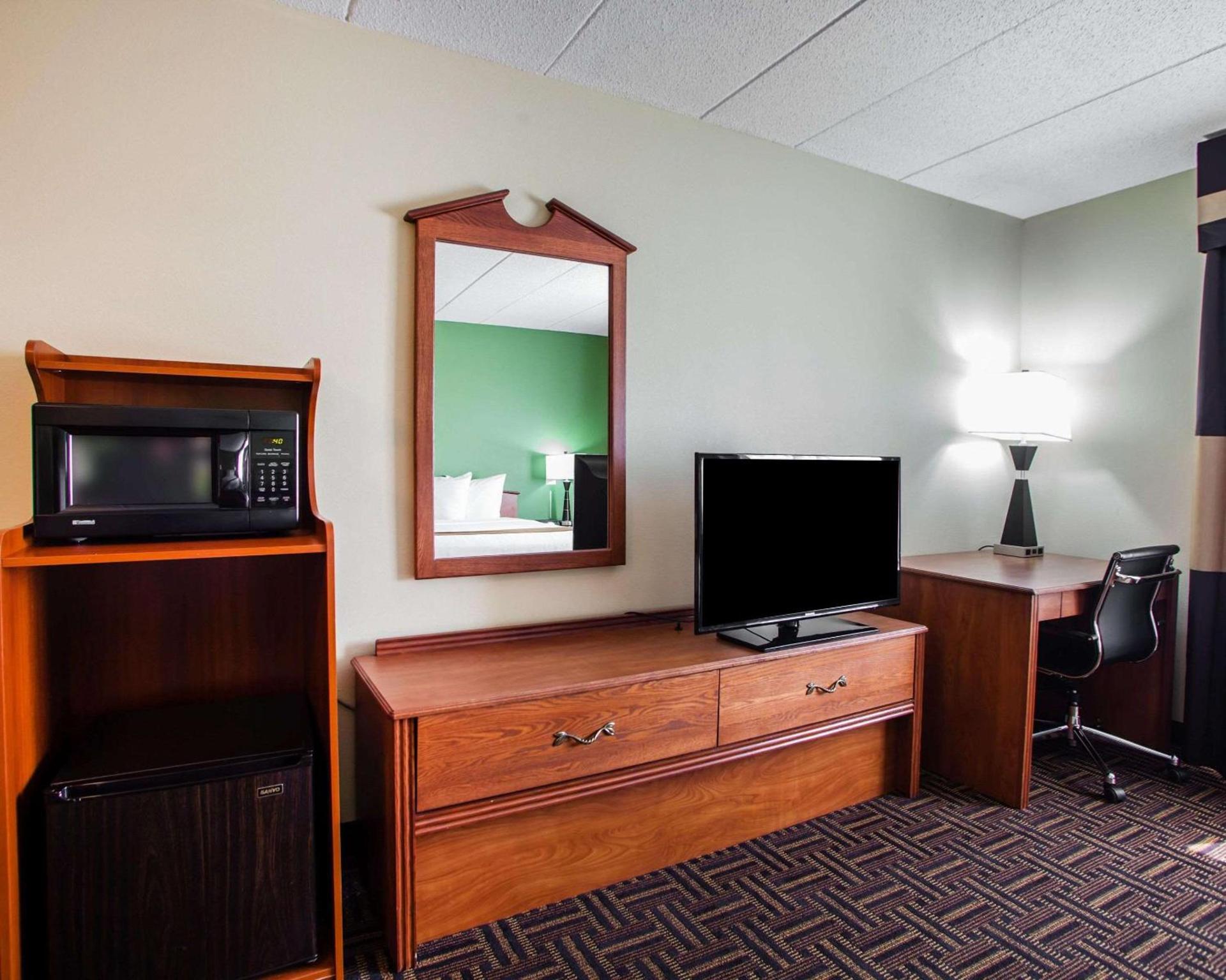 Quality Inn Bolingbrook I-55 photo 16