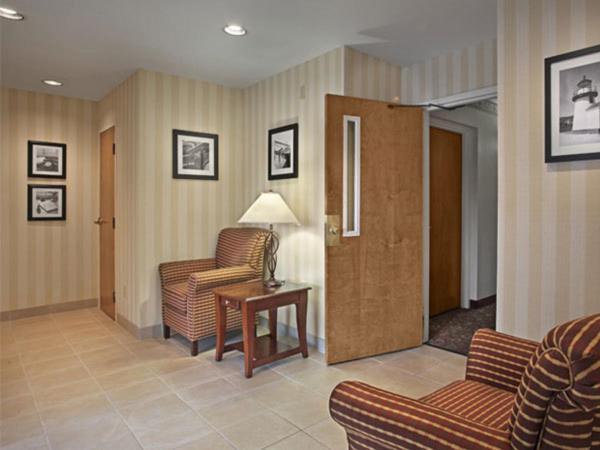 Rosemont Suites photo 4
