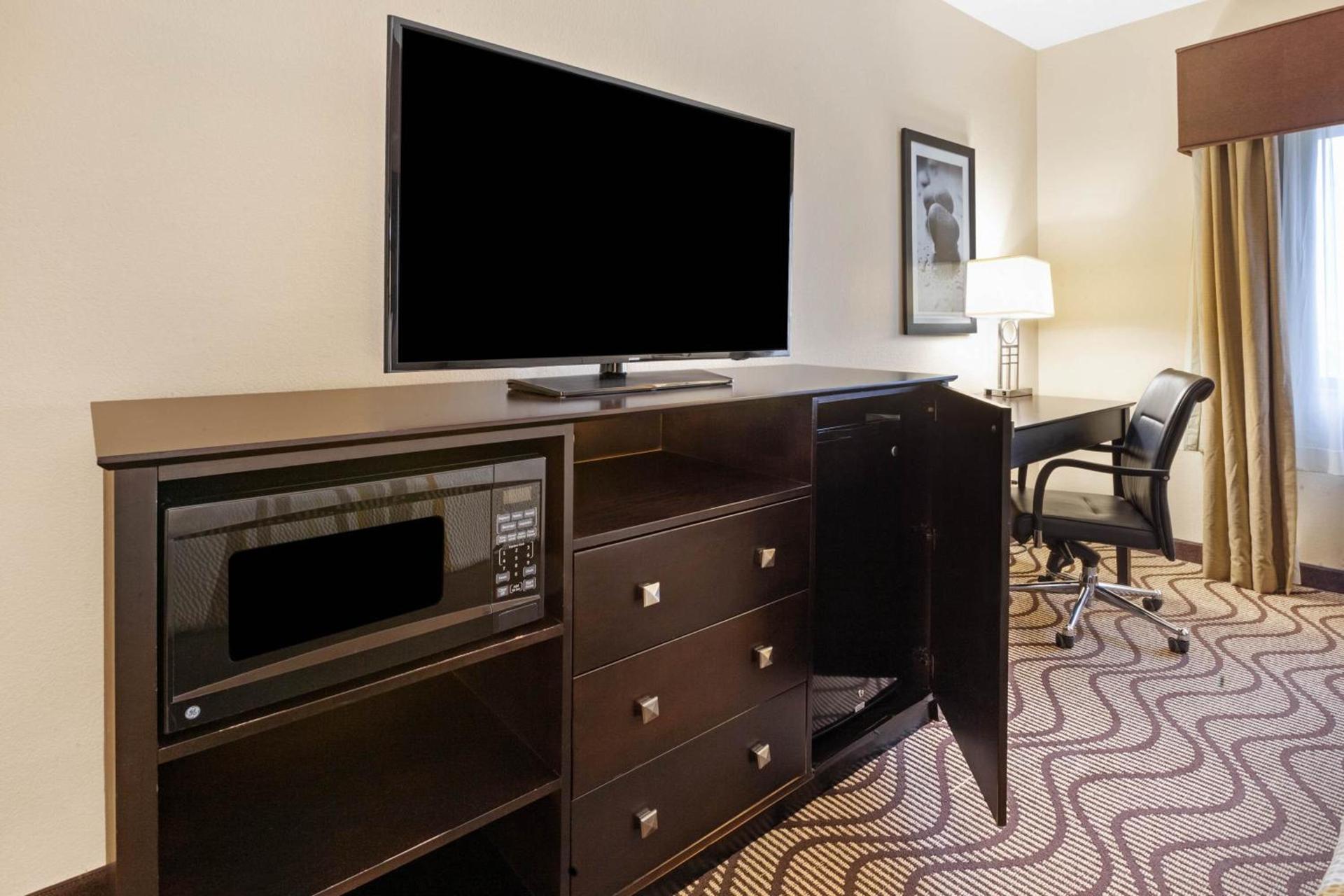 La Quinta by Wyndham South Bend photo 42