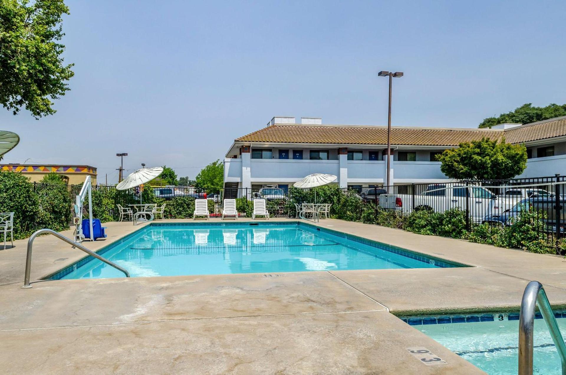Motel 6 Oakdale, Ca photo 12