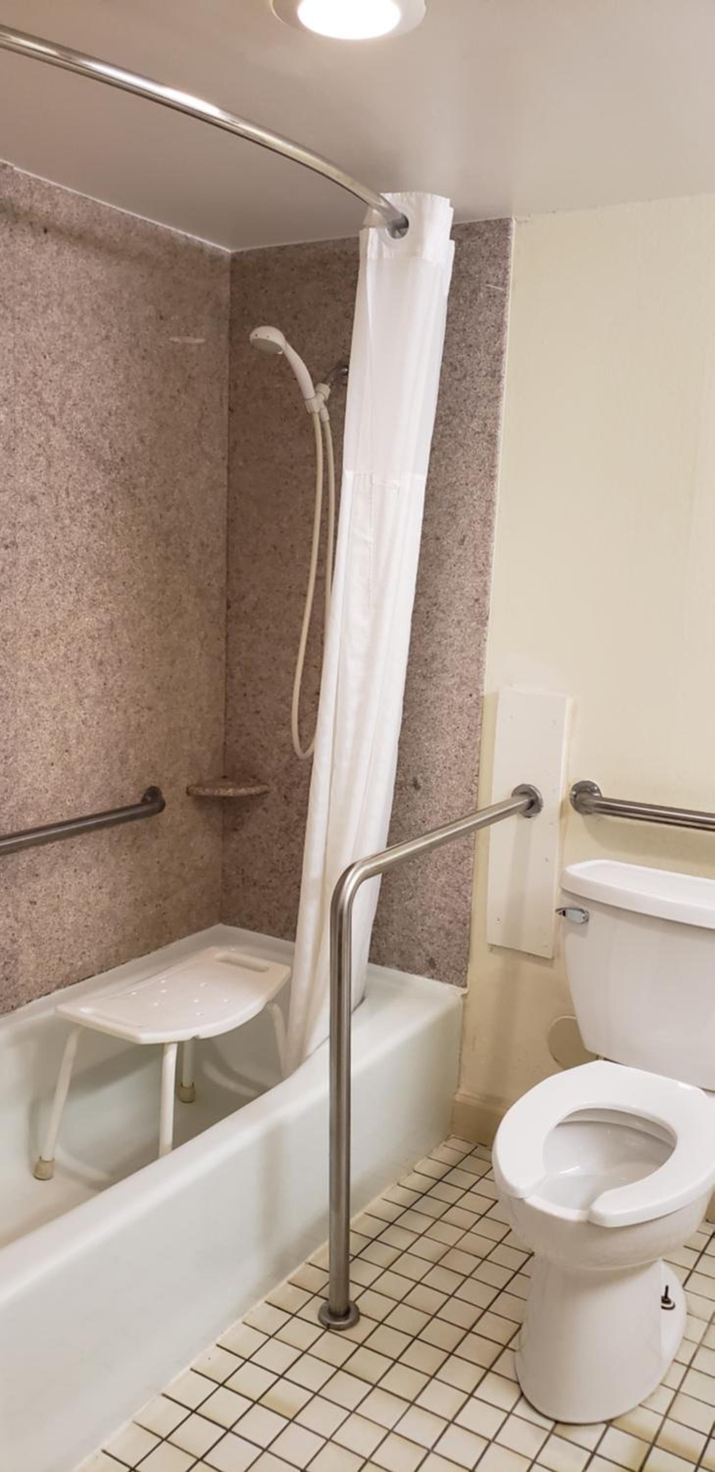 Quality Inn Lima Northeast photo 4