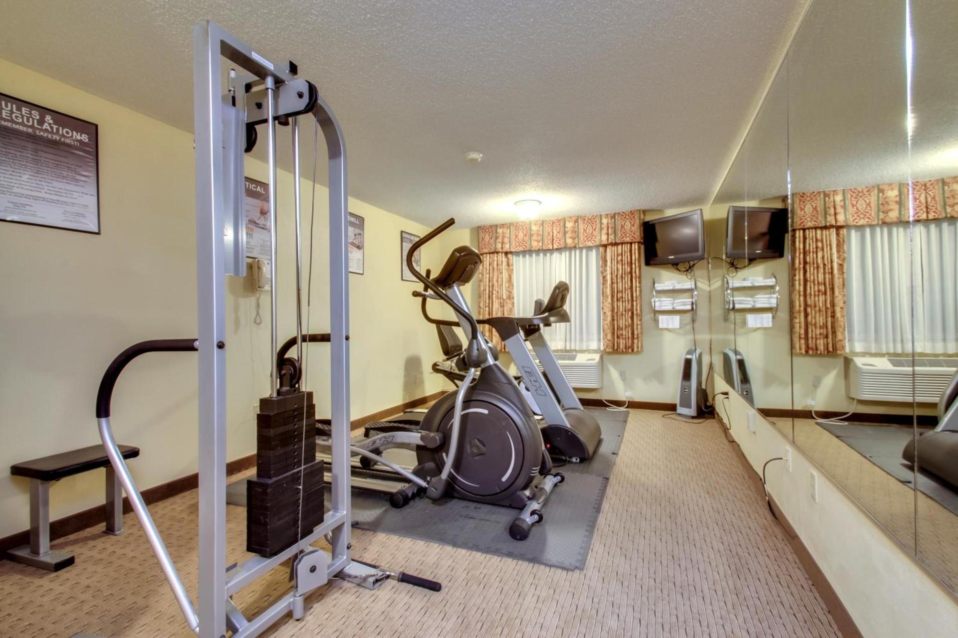 Baymont by Wyndham Fort Dodge photo 38