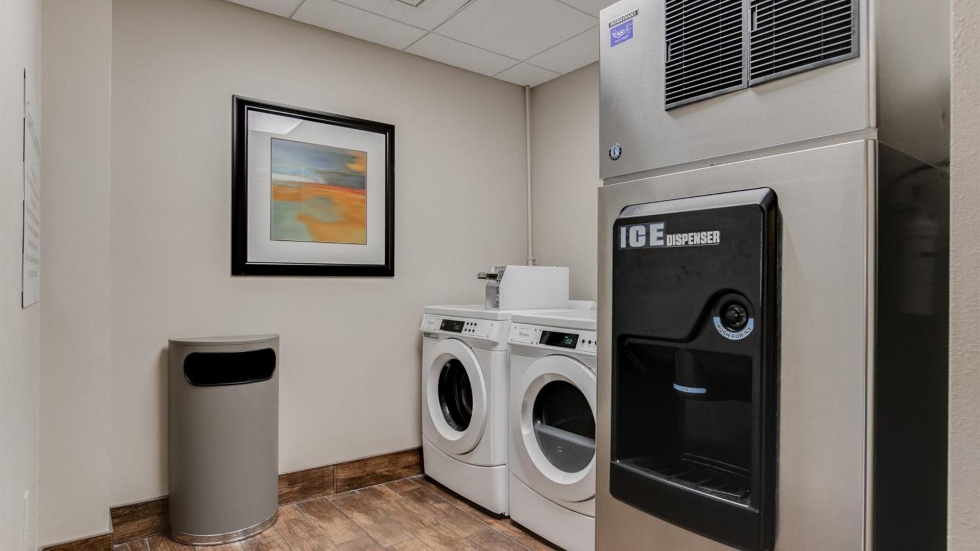 Holiday Inn Express and Suites St. Cloud by IHG photo 29