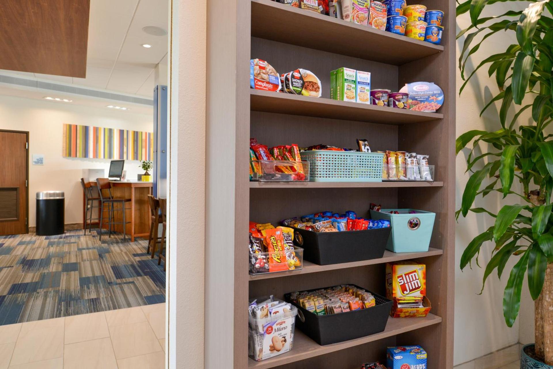 Holiday Inn Express & Suites Trinity by IHG photo 72