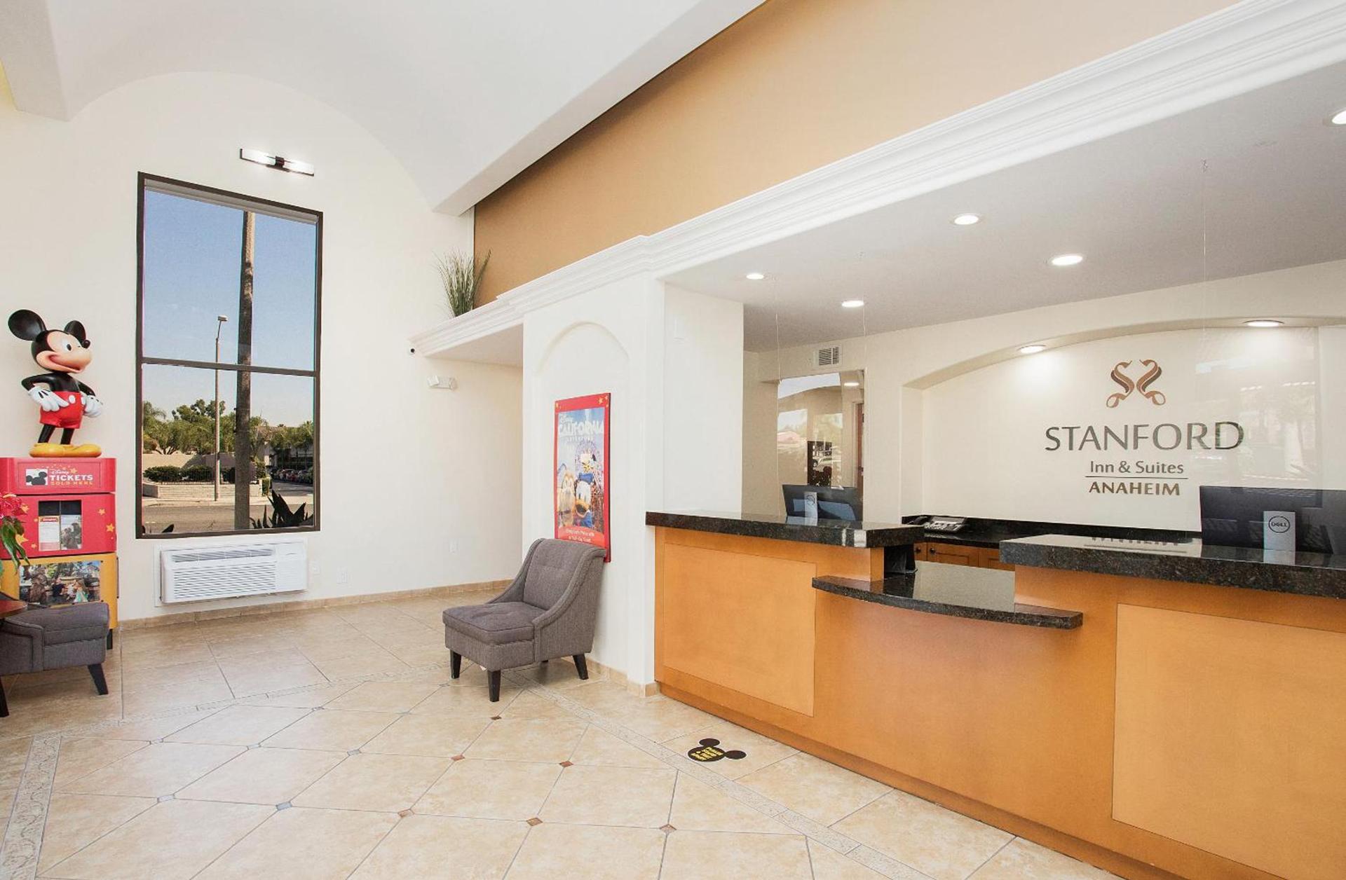 Stanford Inn & Suites Anaheim photo 9