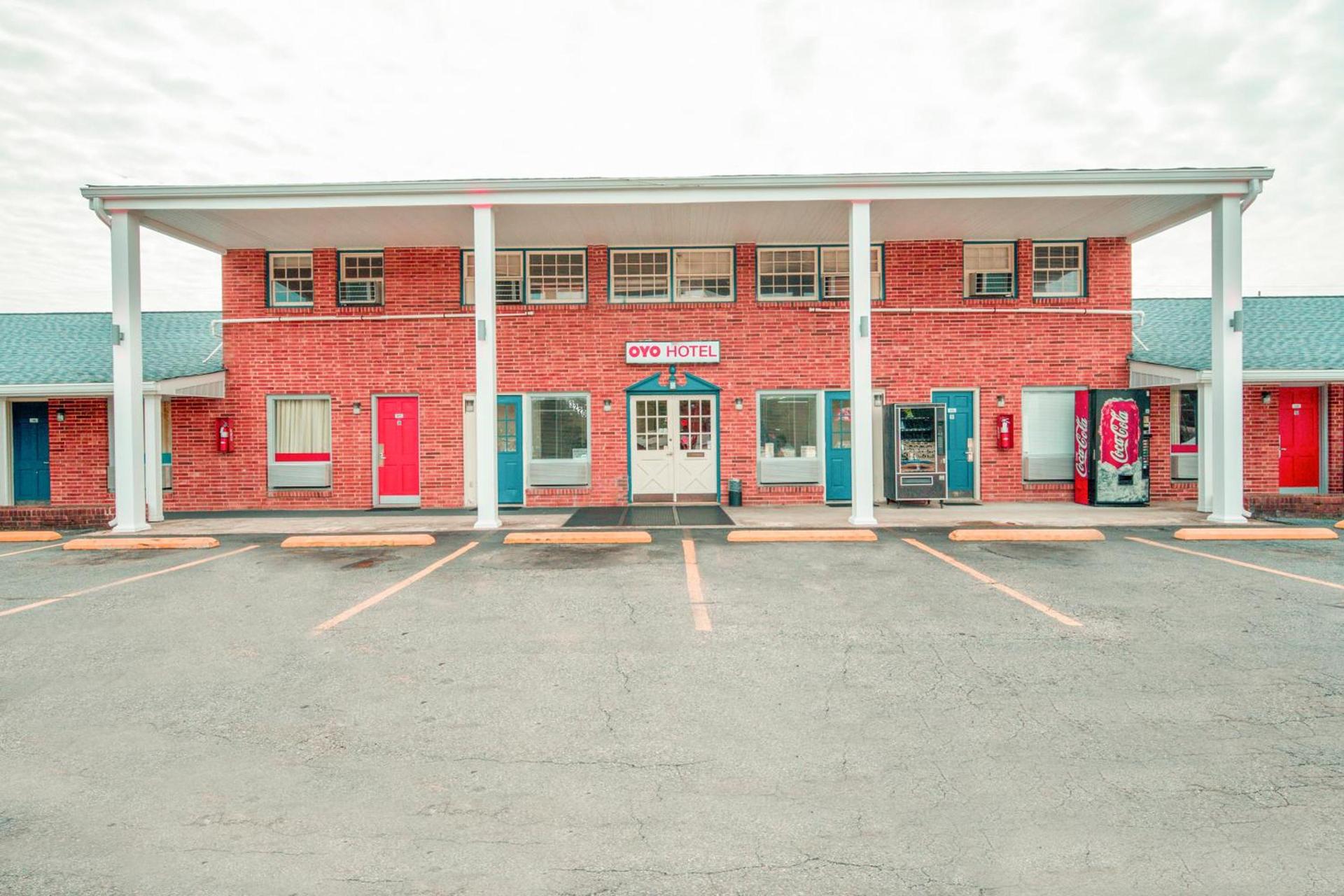 OYO Hotel Durham West Hills photo 7