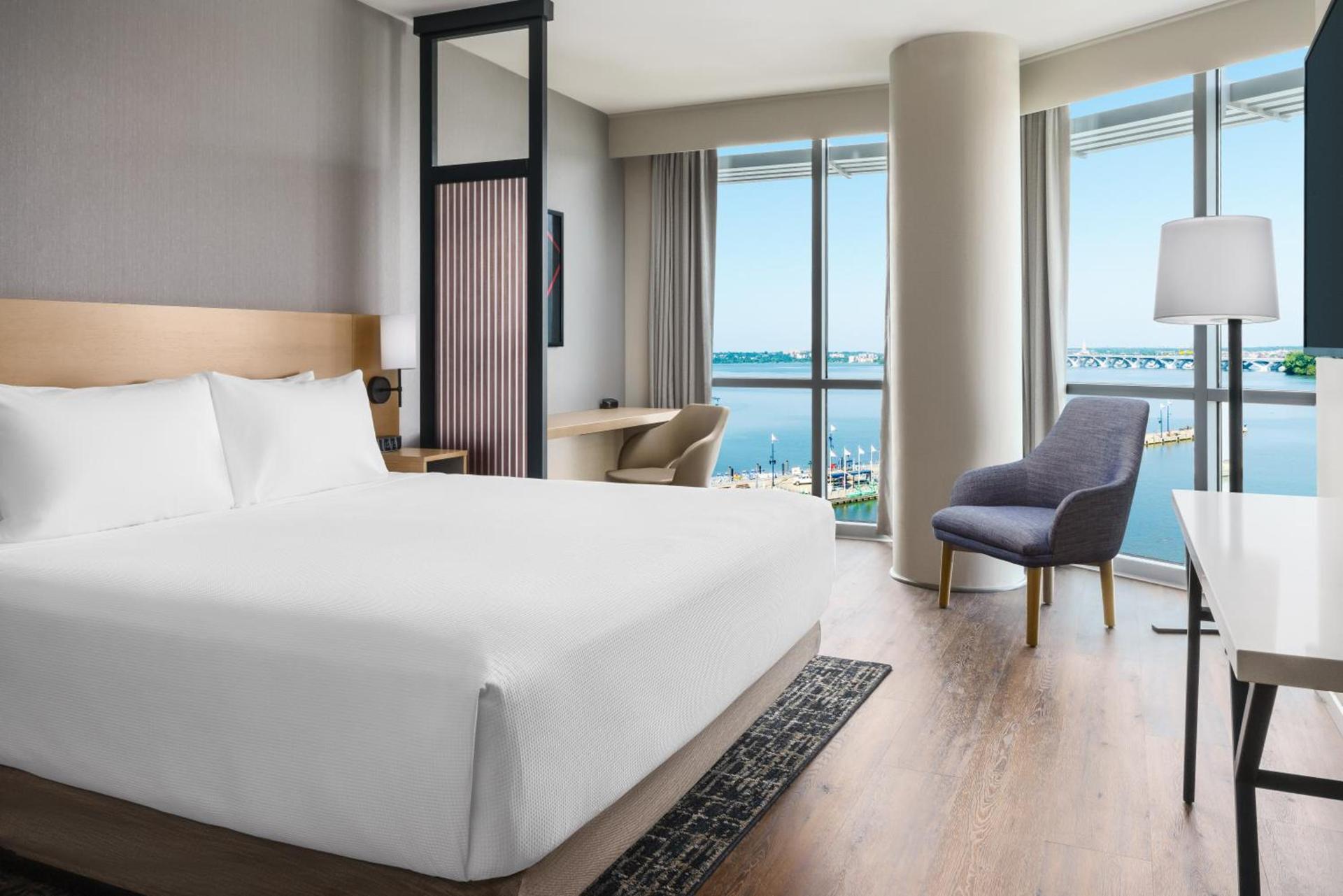 Hyatt Place National Harbor photo 43