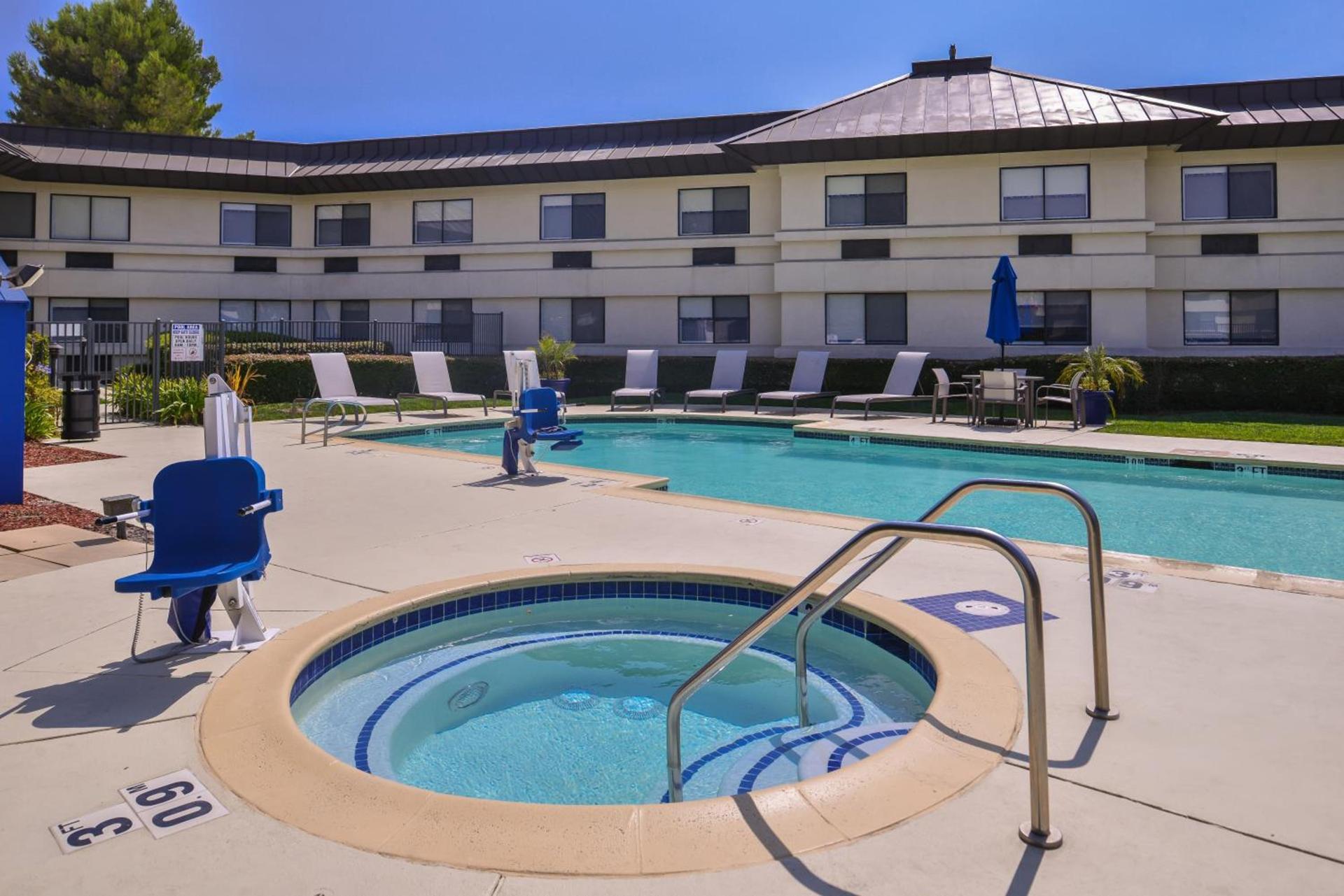 Holiday Inn Express Walnut Creek by IHG photo 3