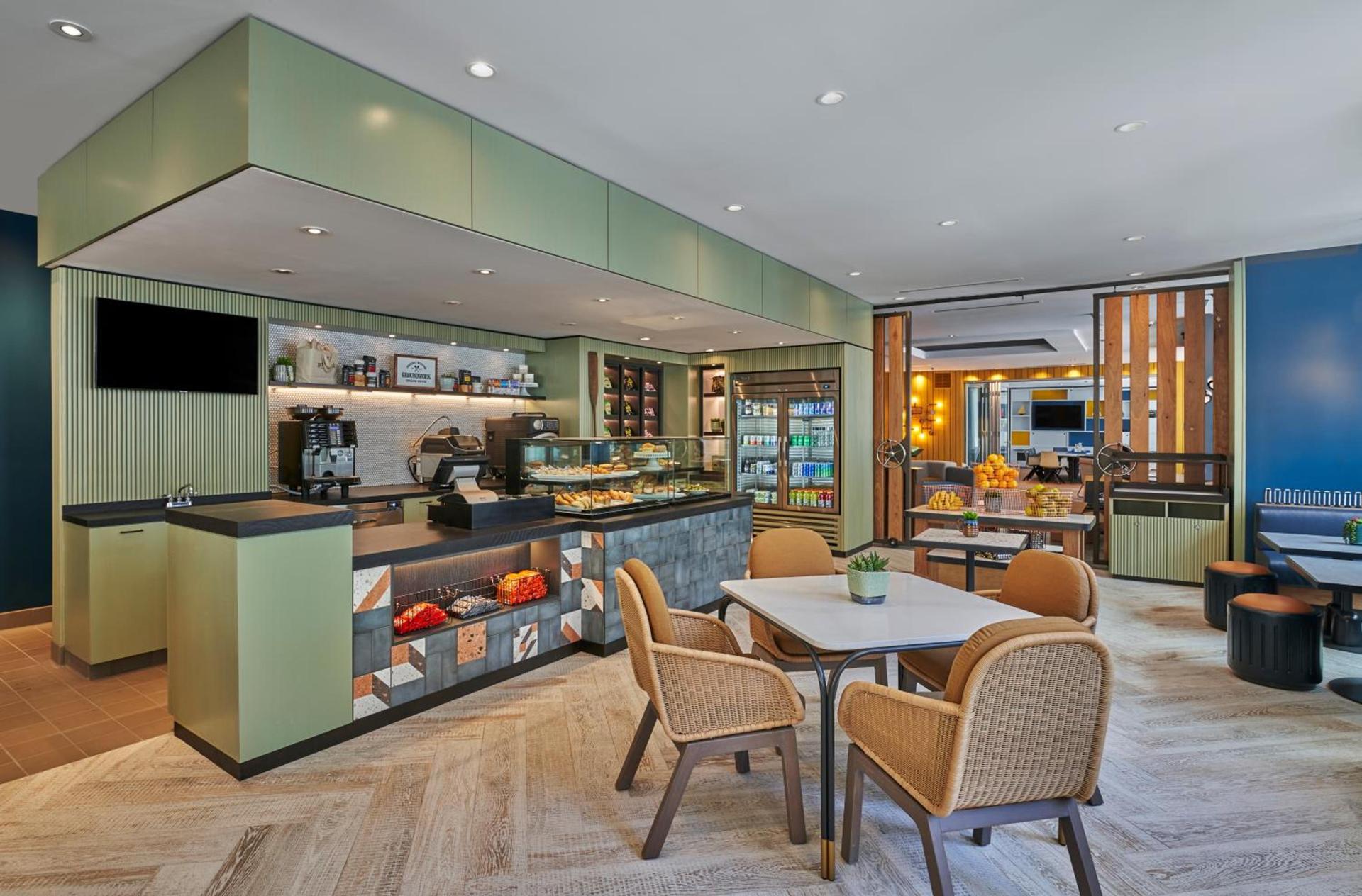 Hyatt Centric the Pike Long Beach photo 36