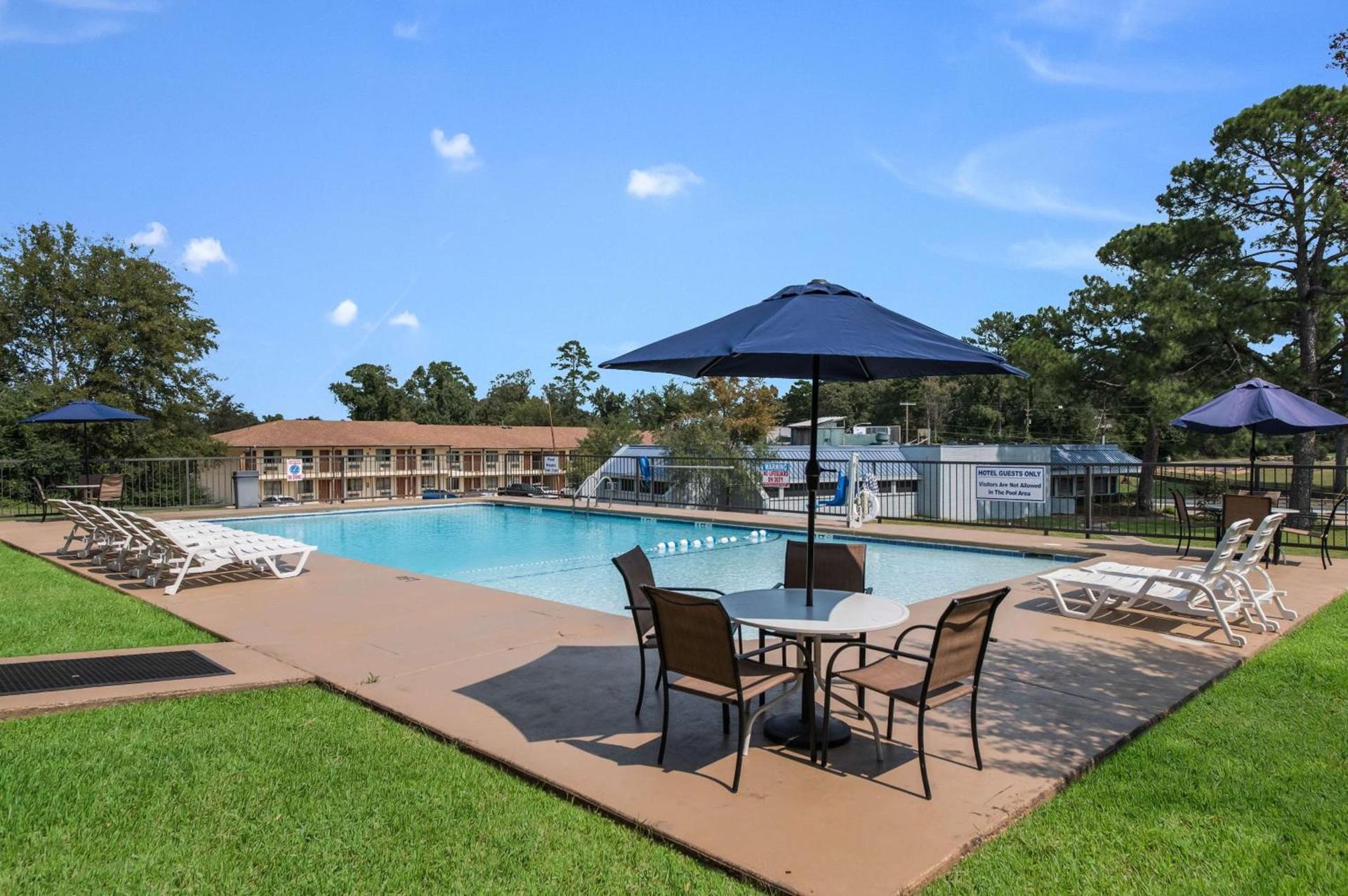 Motel 6-Kilgore, TX photo 9