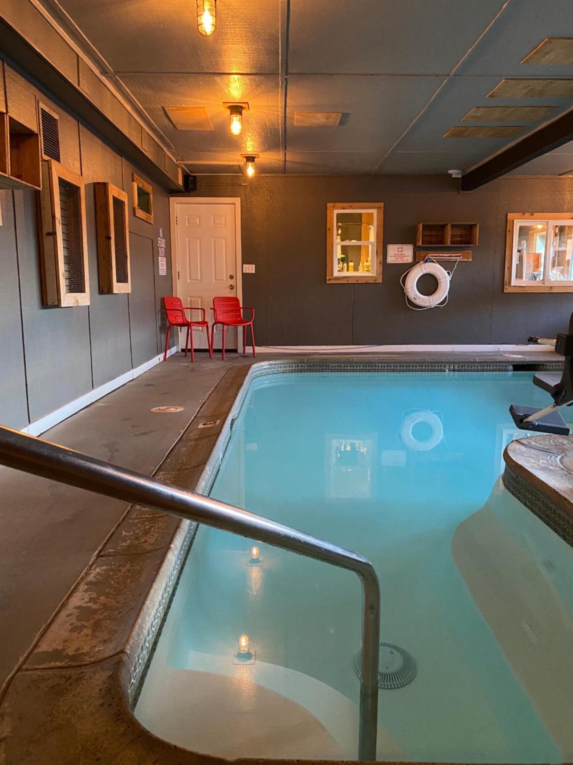 Ashore Hotel photo 10