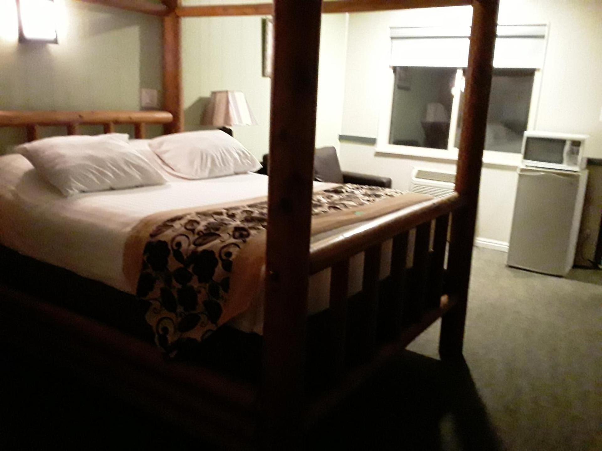 Sage Motel photo 39