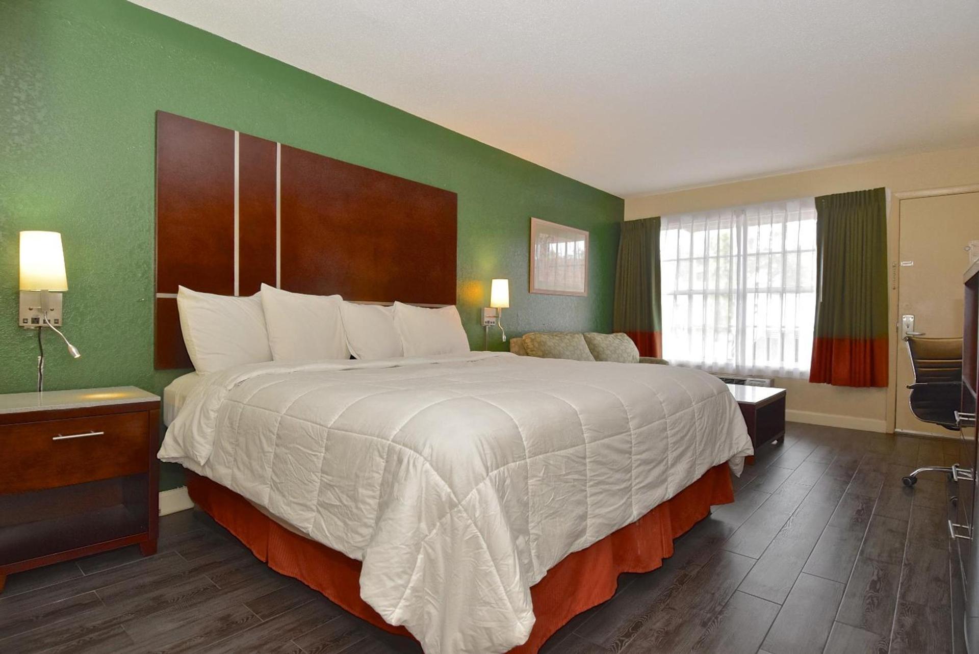 SureStay Hotel by Best Western Sarasota Lido Beach photo 46