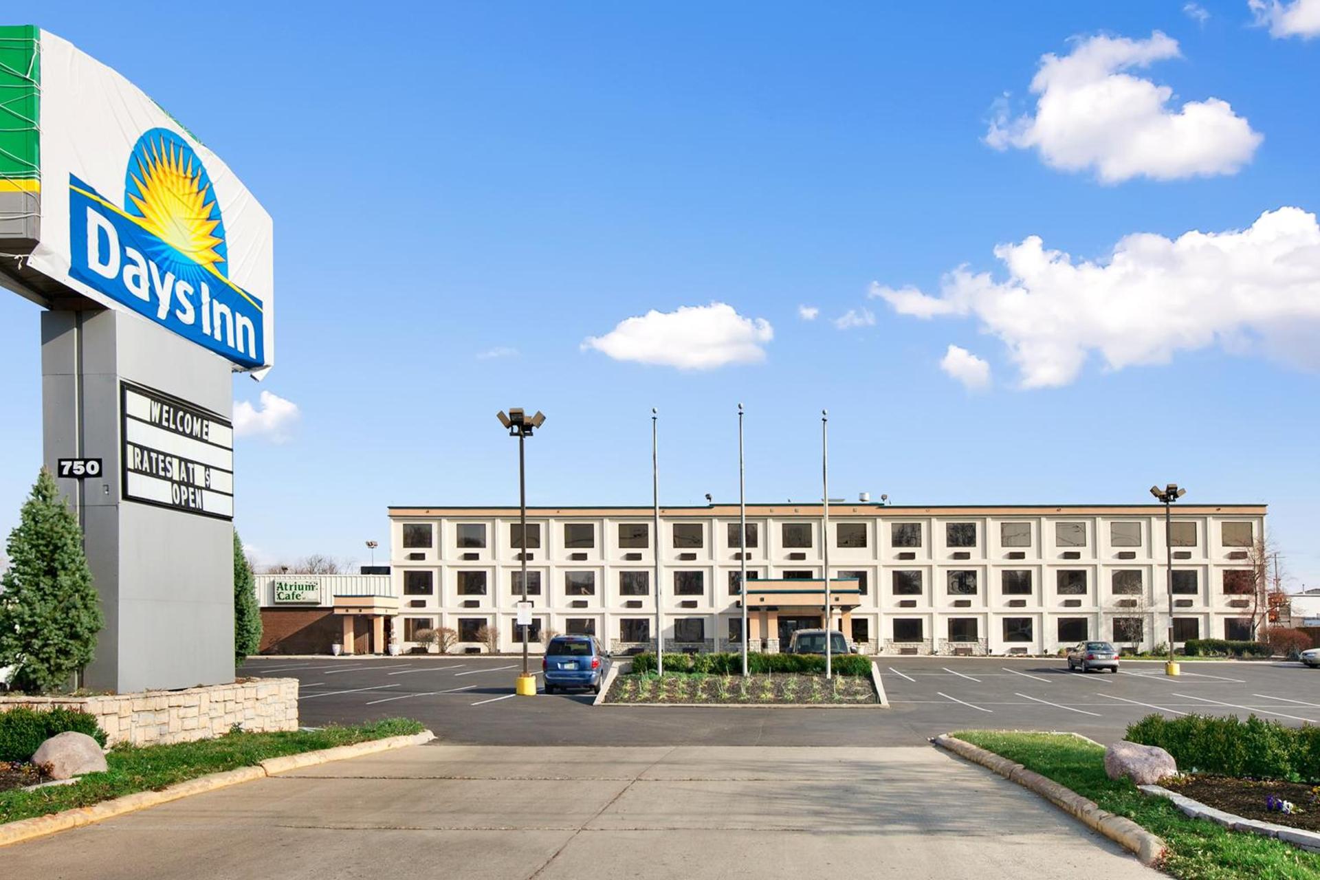Days Inn by Wyndham Columbus Airport photo 17