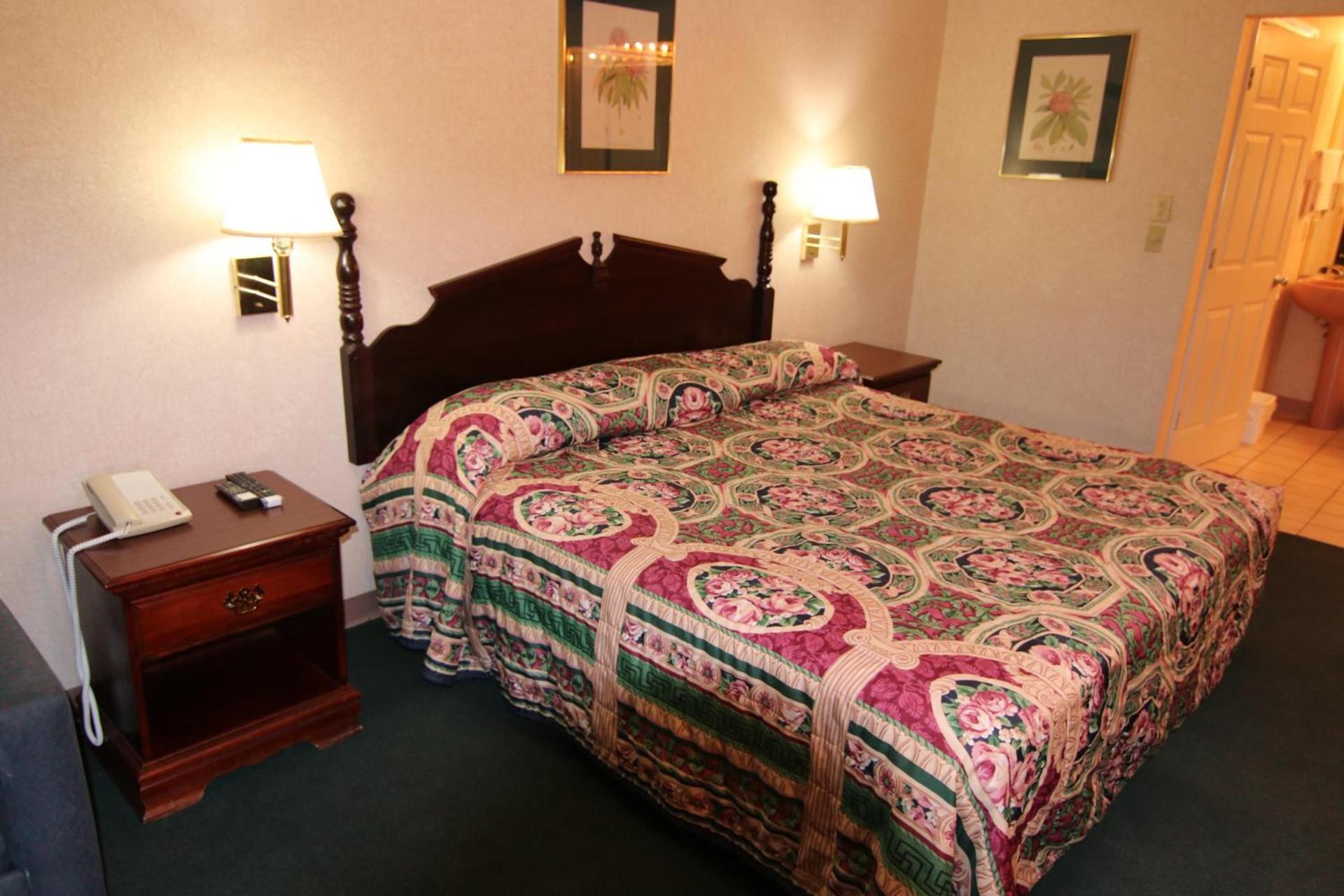 Executive Inn Kershaw photo 23