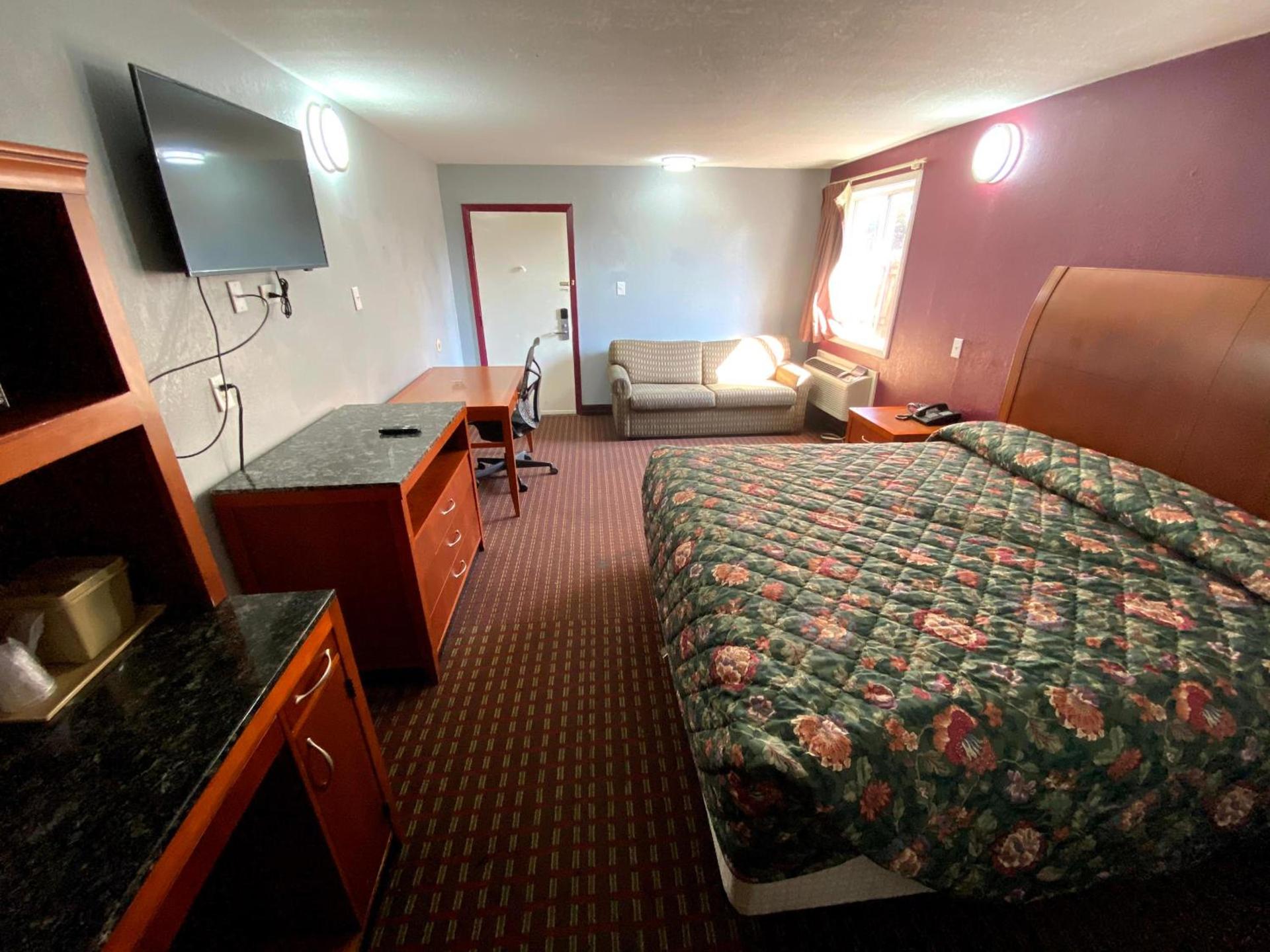 Embers Inn photo 4