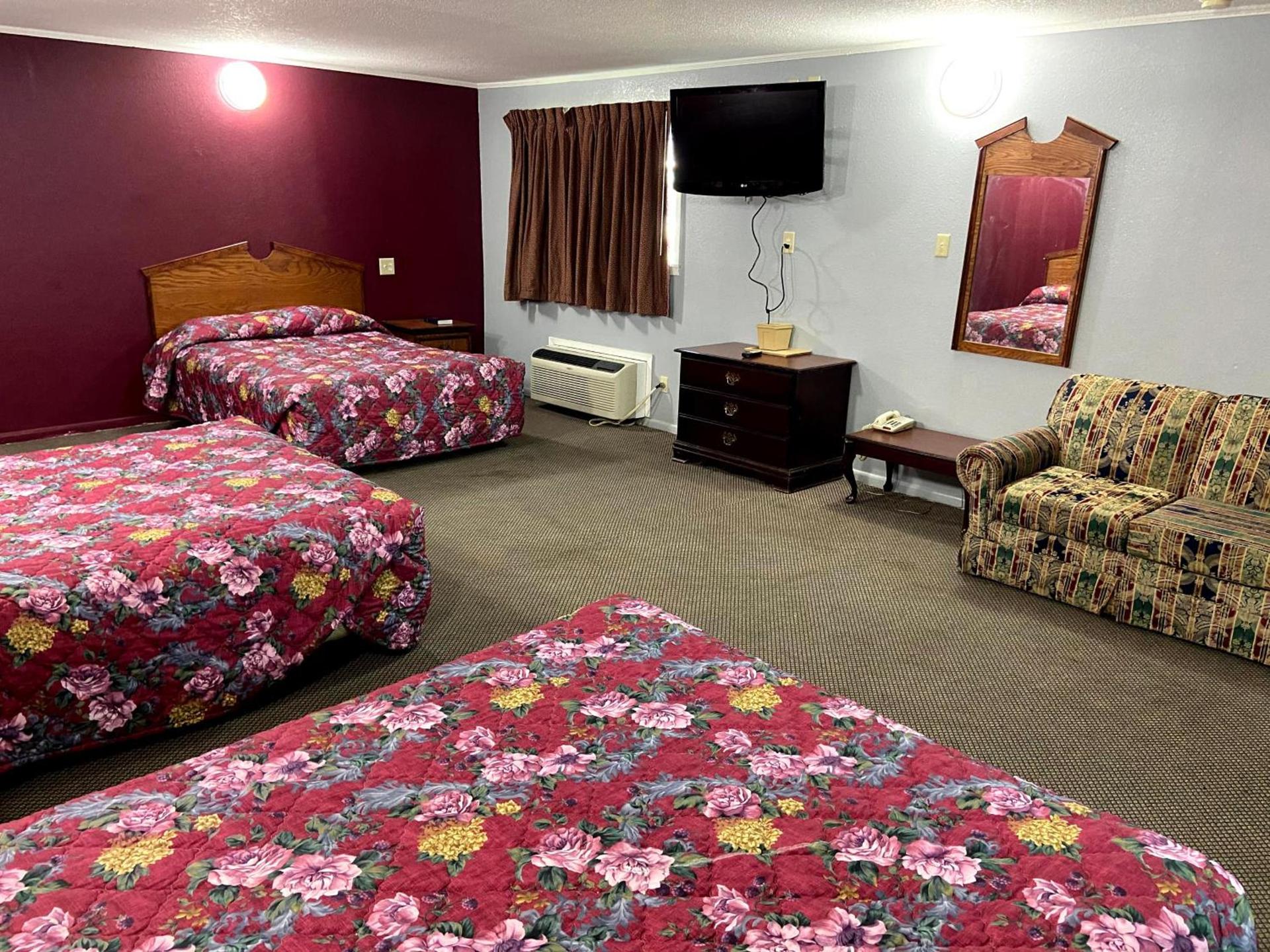 Embers Inn photo 14