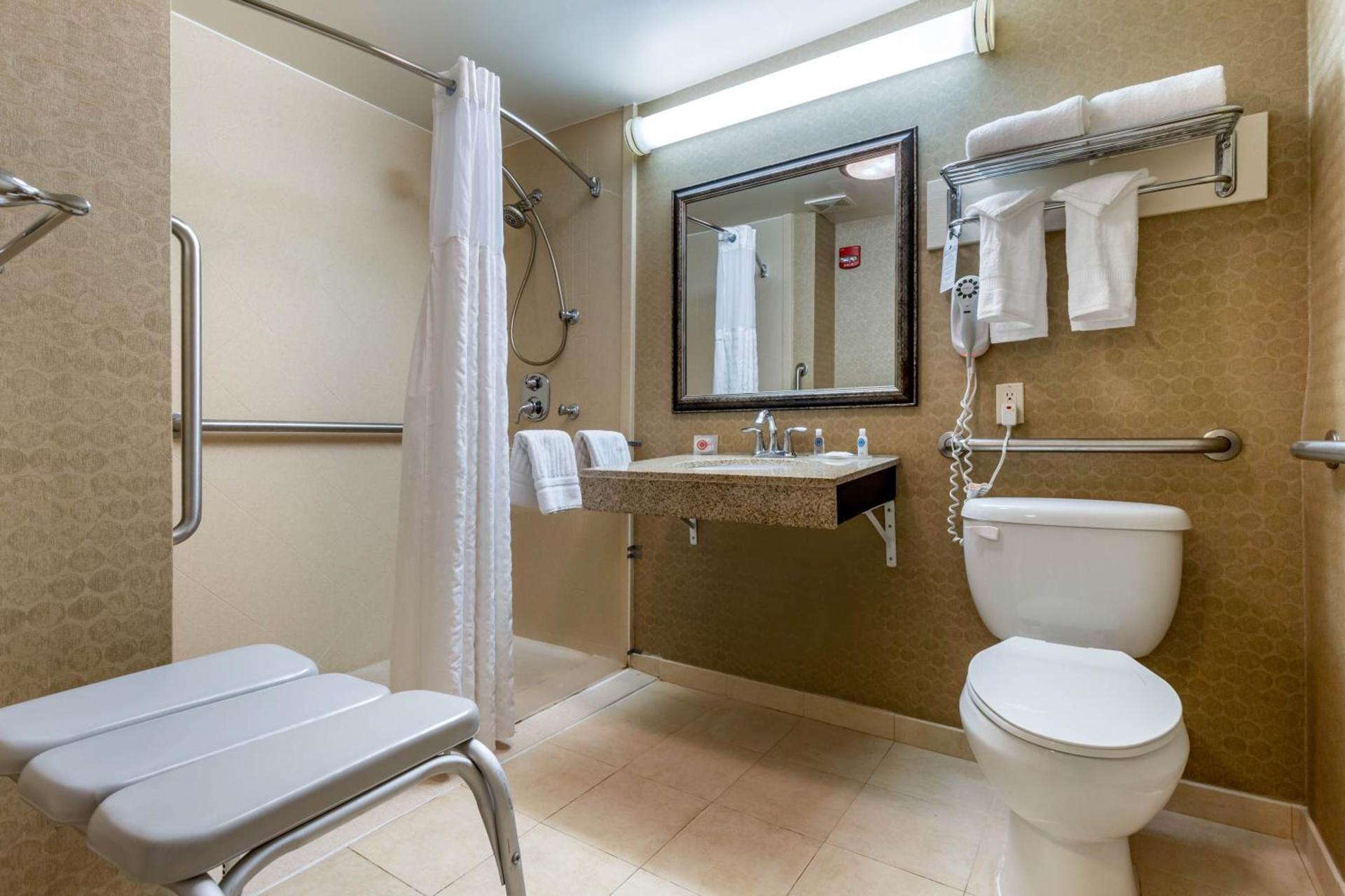Comfort Inn Warner Robins - Robins Air Force Base Area photo 18