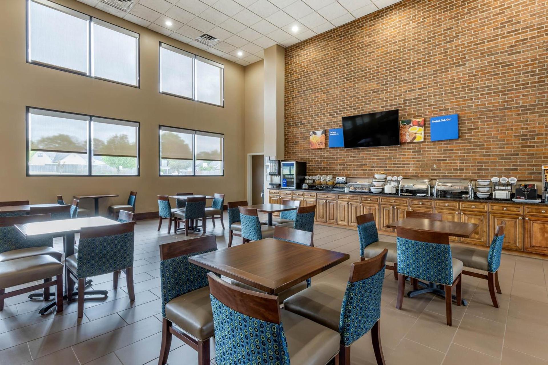 Comfort Inn Warner Robins - Robins Air Force Base Area photo 7