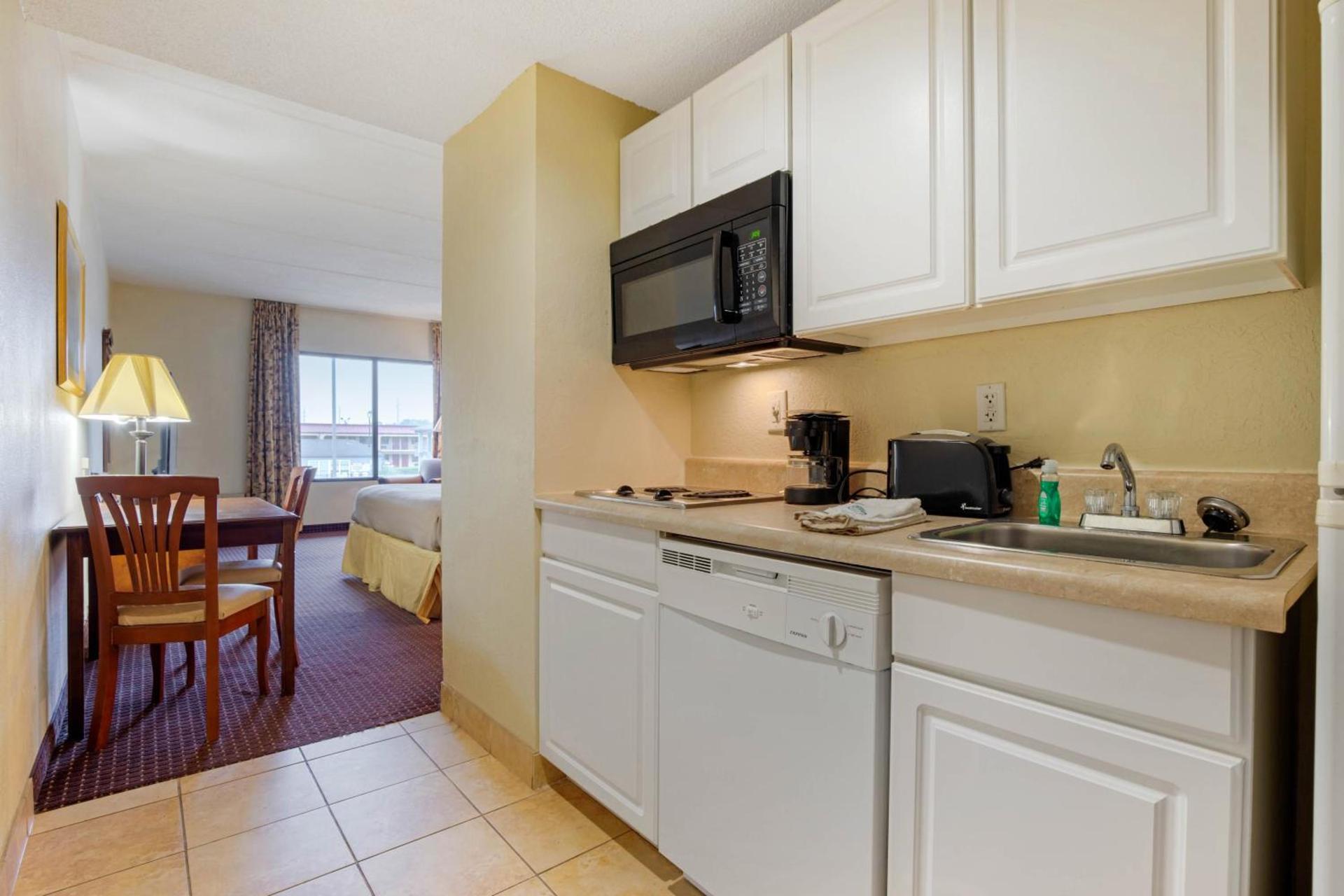 LikeHome Extended Stay Hotel Warner Robins photo 15