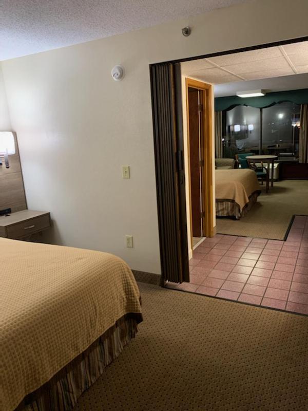 Riverside Motor Lodge - Pigeon Forge photo 15