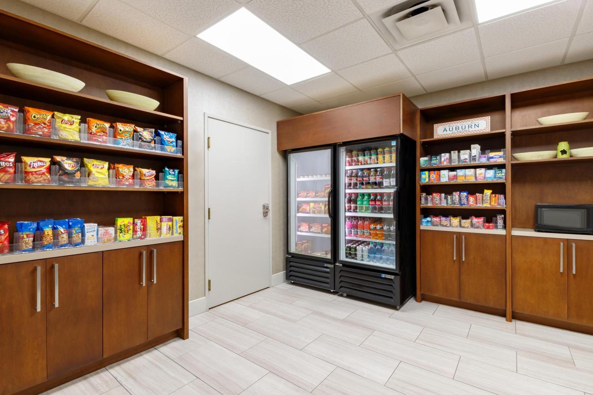 Holiday Inn Express & Suites Auburn - University Area by IHG photo 14
