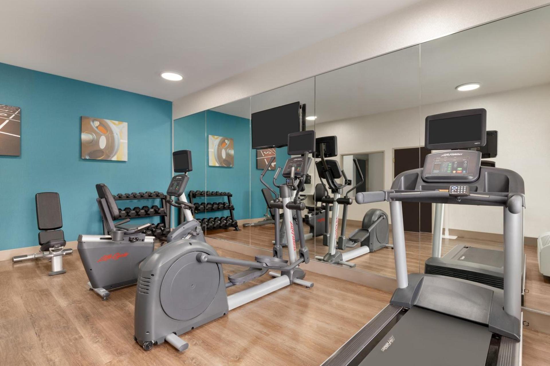 Holiday Inn Express & Suites Auburn - University Area by IHG photo 18