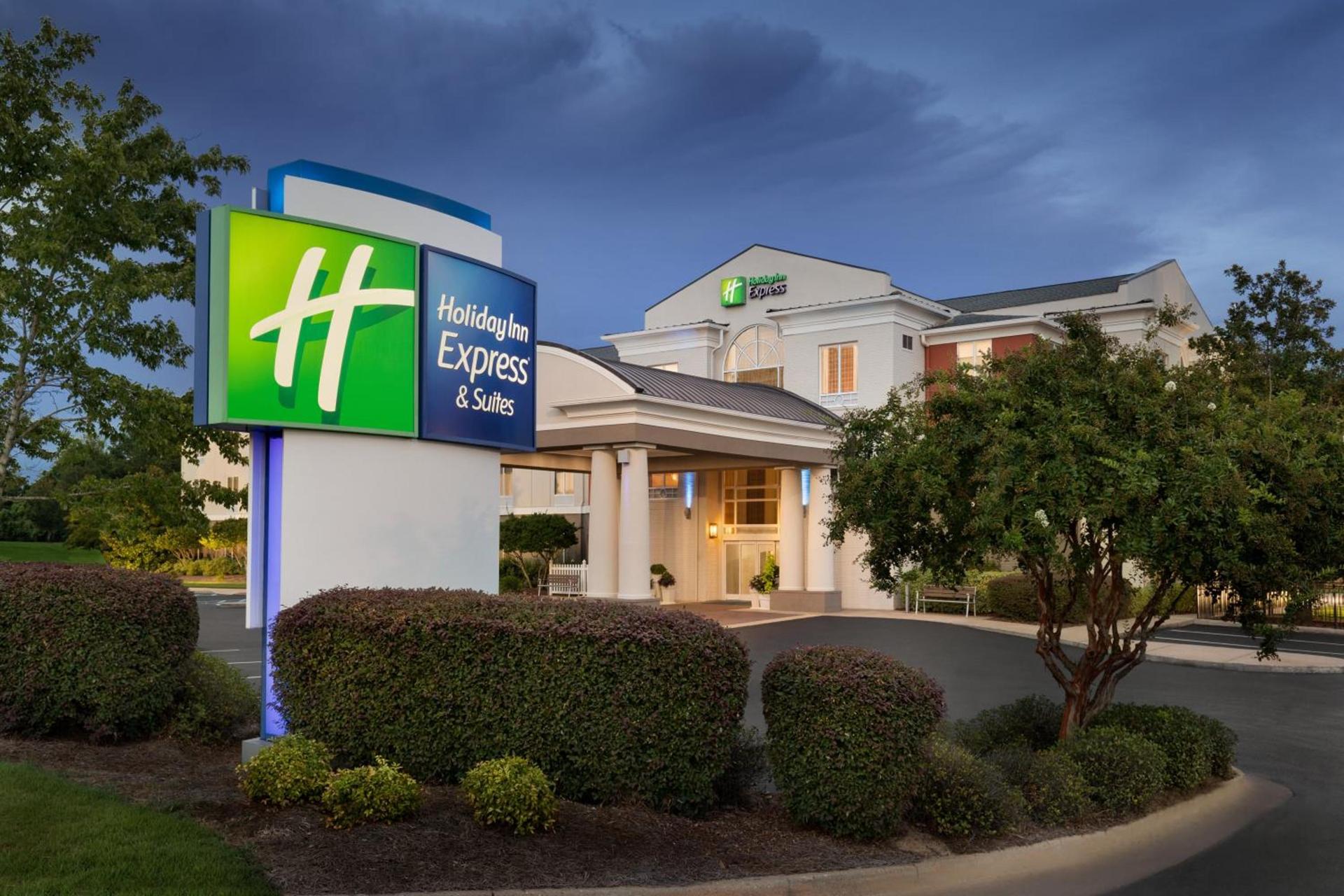 Holiday Inn Express & Suites Auburn - University Area by IHG — hotel in Auburn