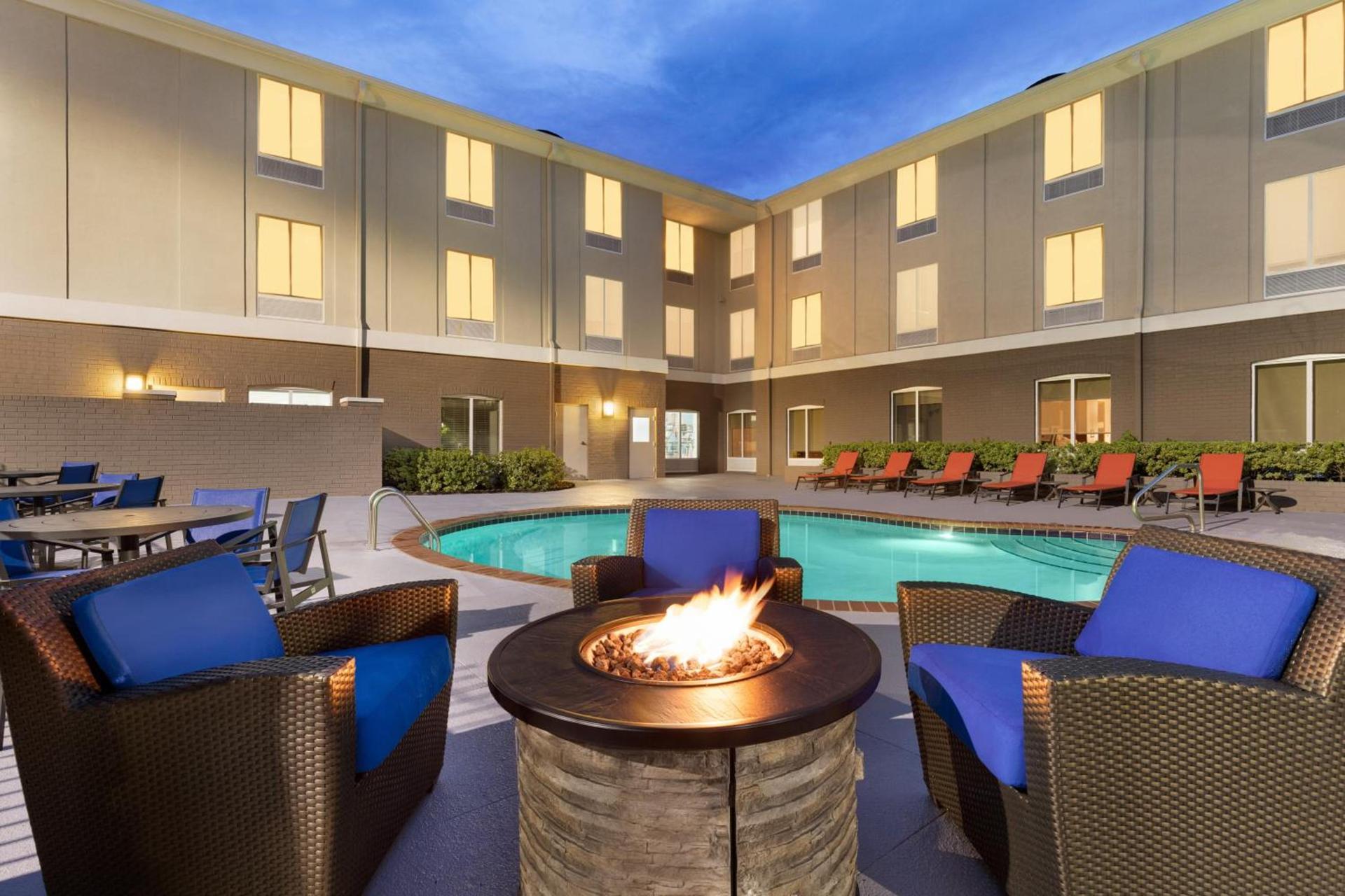 Holiday Inn Express & Suites Auburn - University Area by IHG photo 23