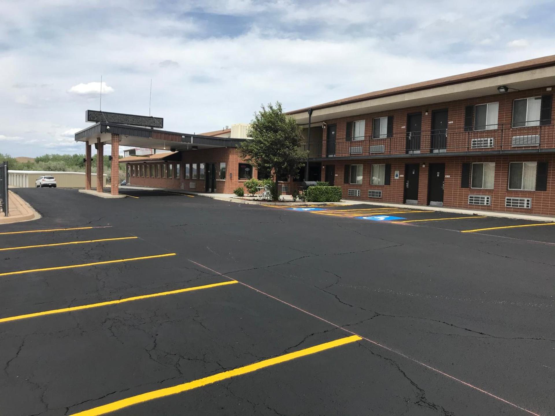 Econo Lodge Salina Scenic Route 89 & I-70 — hotel in Salina