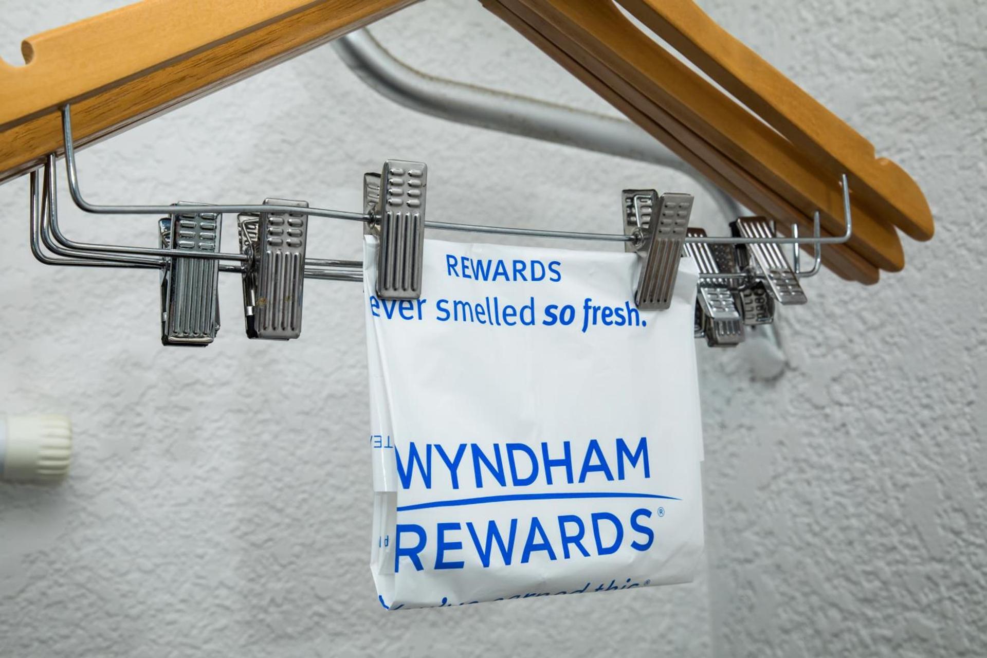 Days Inn by Wyndham Stuart photo 44