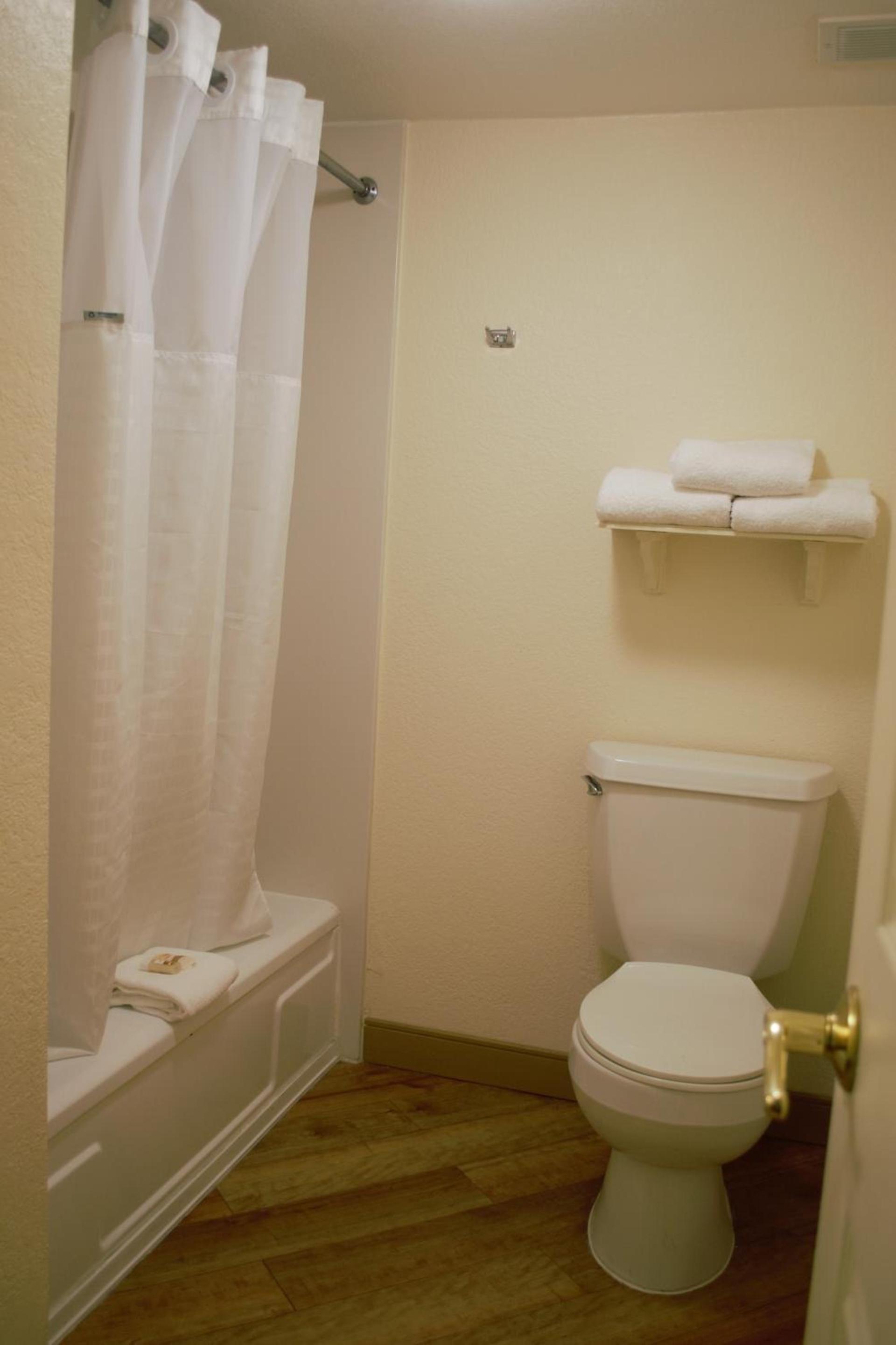 La Quinta Inn by Wyndham Austin Capitol / Downtown photo 33